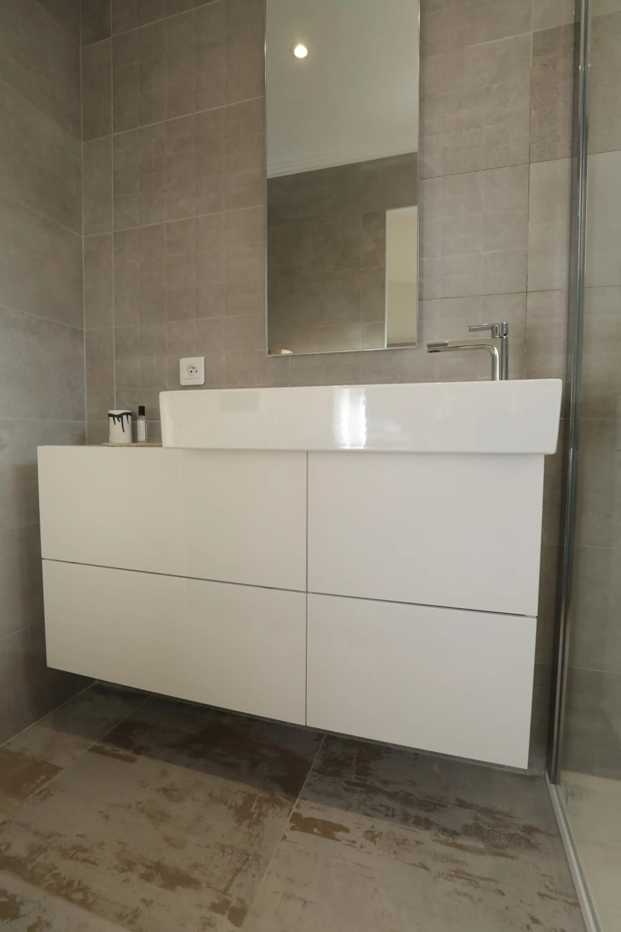 Bathroom in Hôtel confidentiel Le Grecale