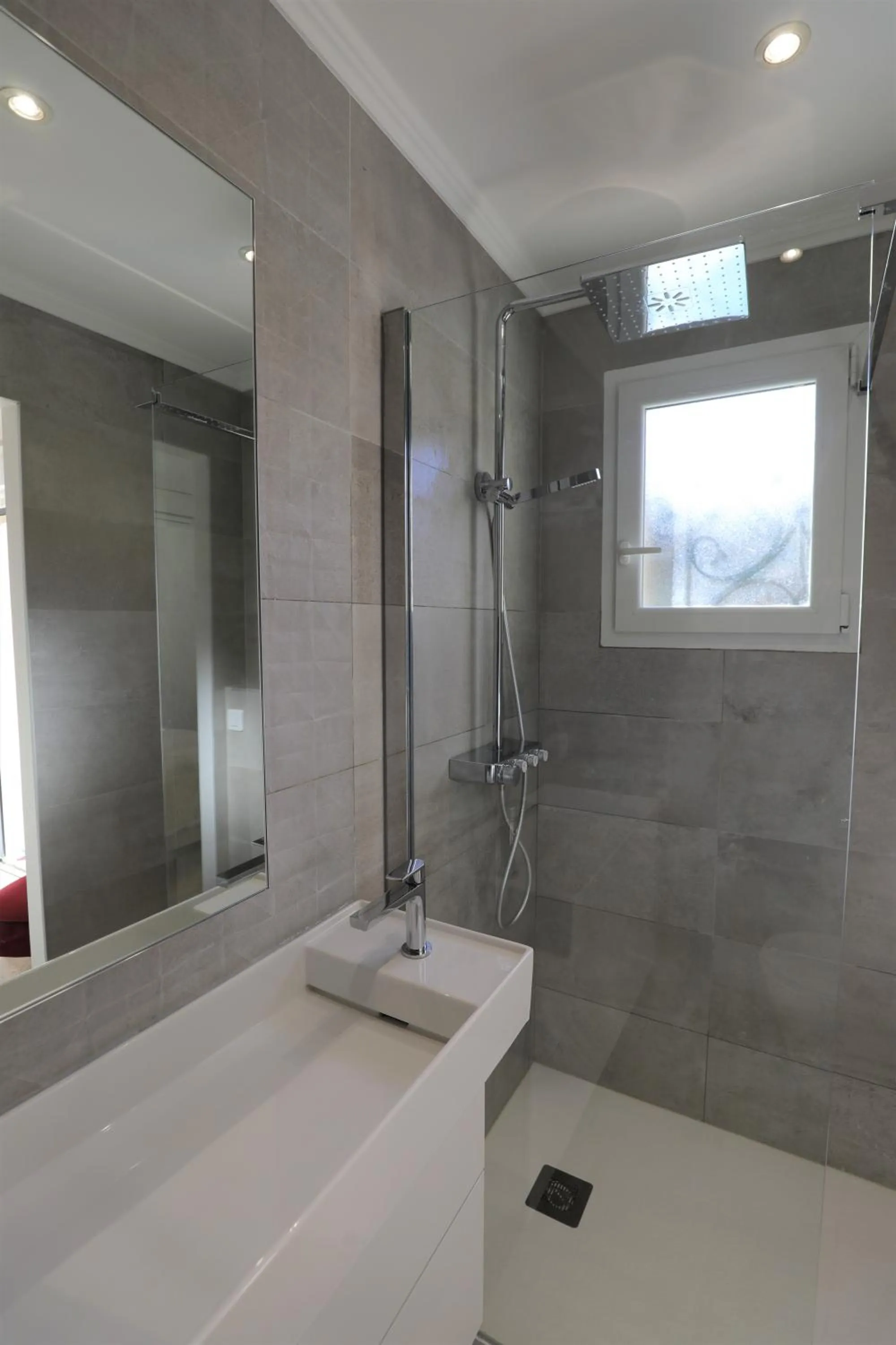 Bathroom in Hôtel confidentiel Le Grecale