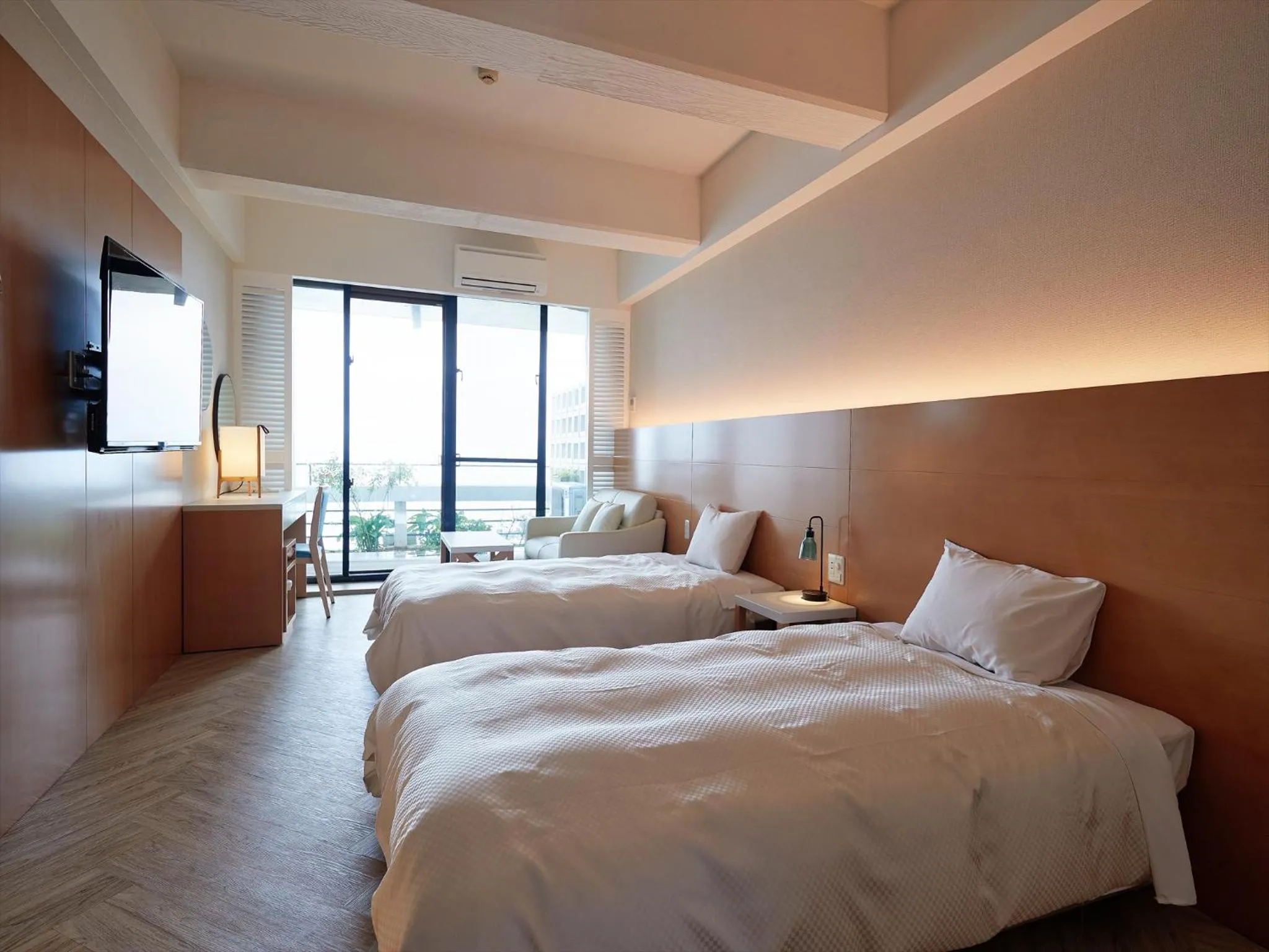 Photo of the whole room, Bed in Palace In Moon Beach