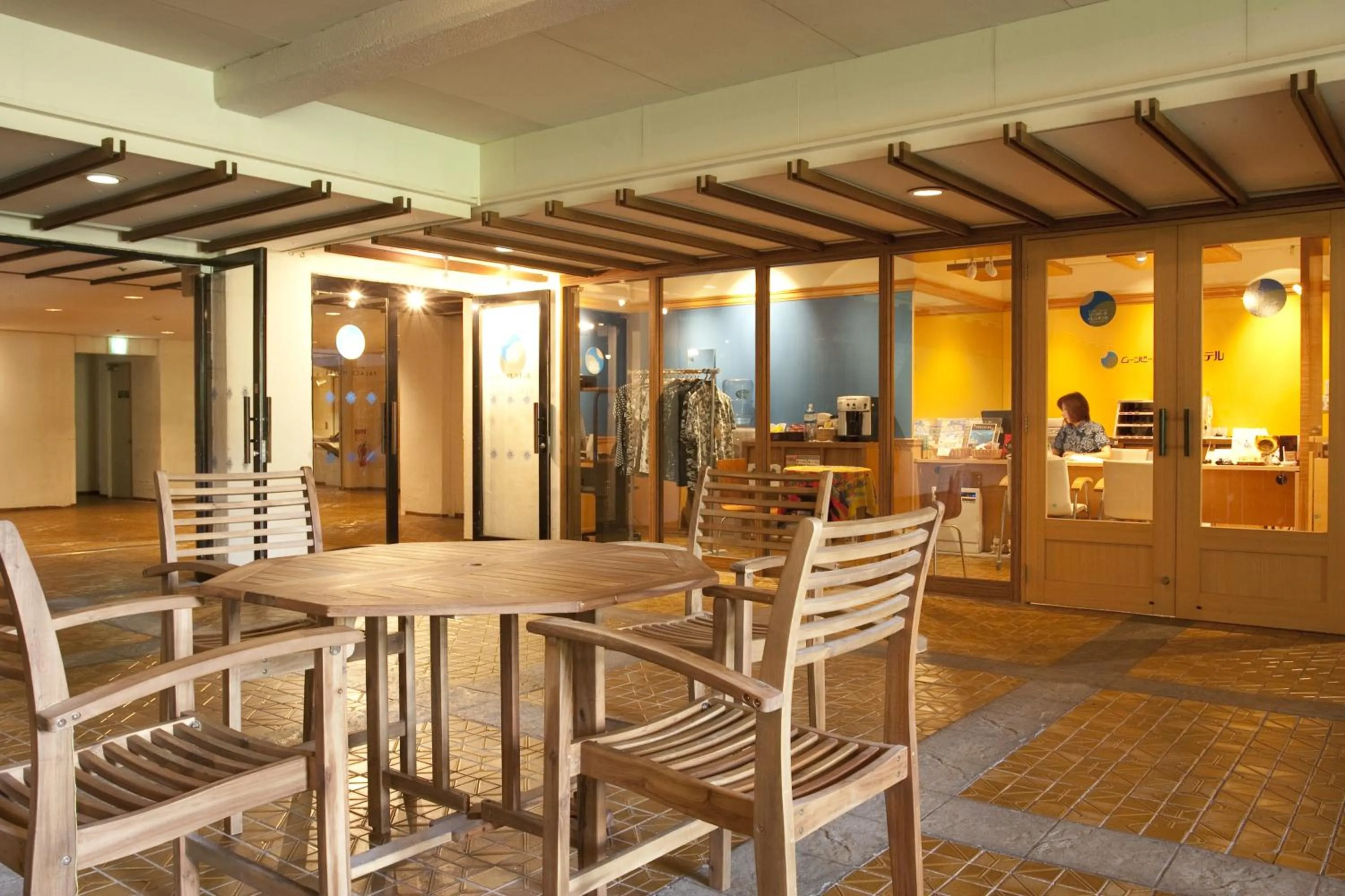 Facade/entrance in Palace In Moon Beach