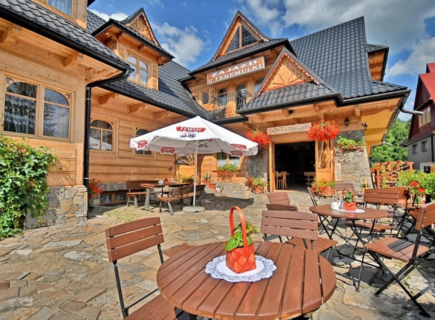 Property building in Zajazd Teremulka