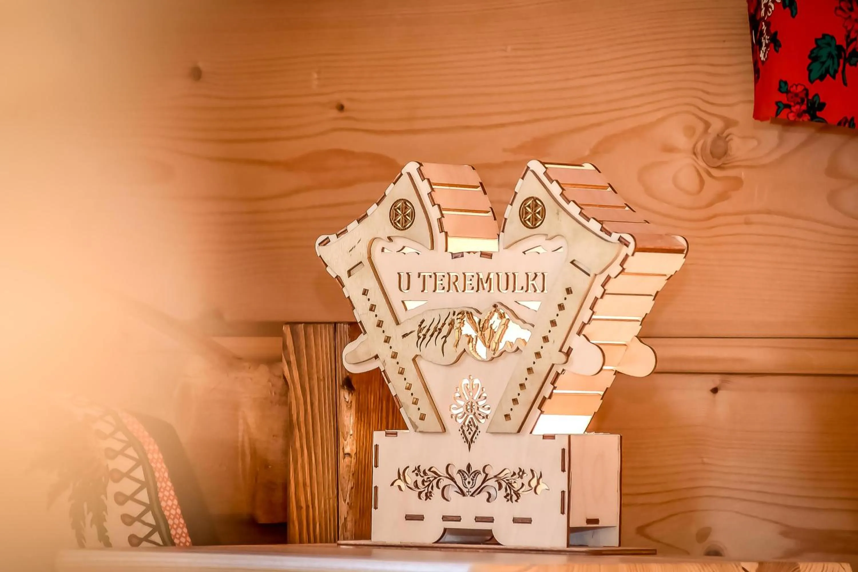 Decorative detail in Zajazd Teremulka