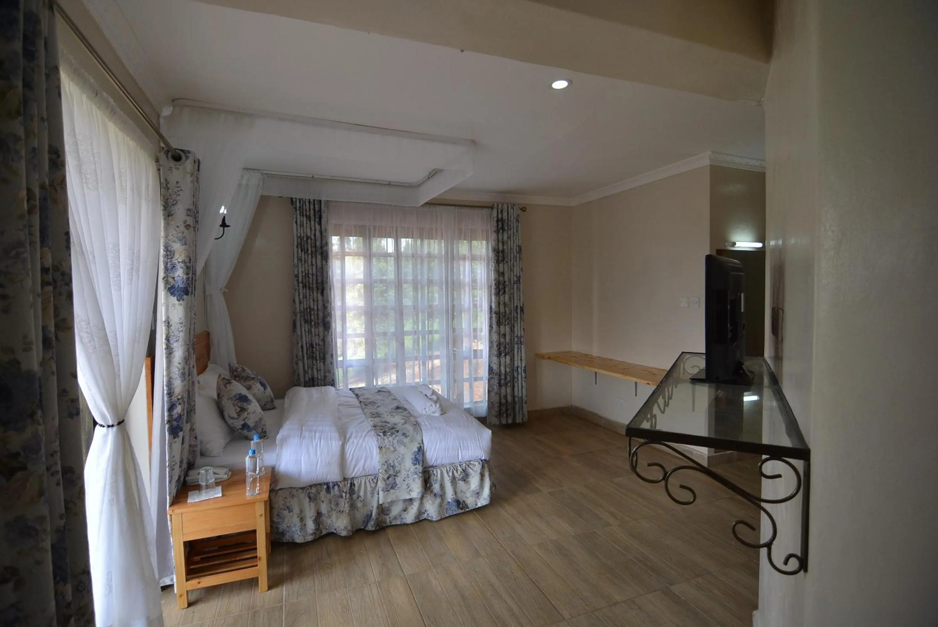 Decorative detail, Bed in Bubbles Restaurant Thika