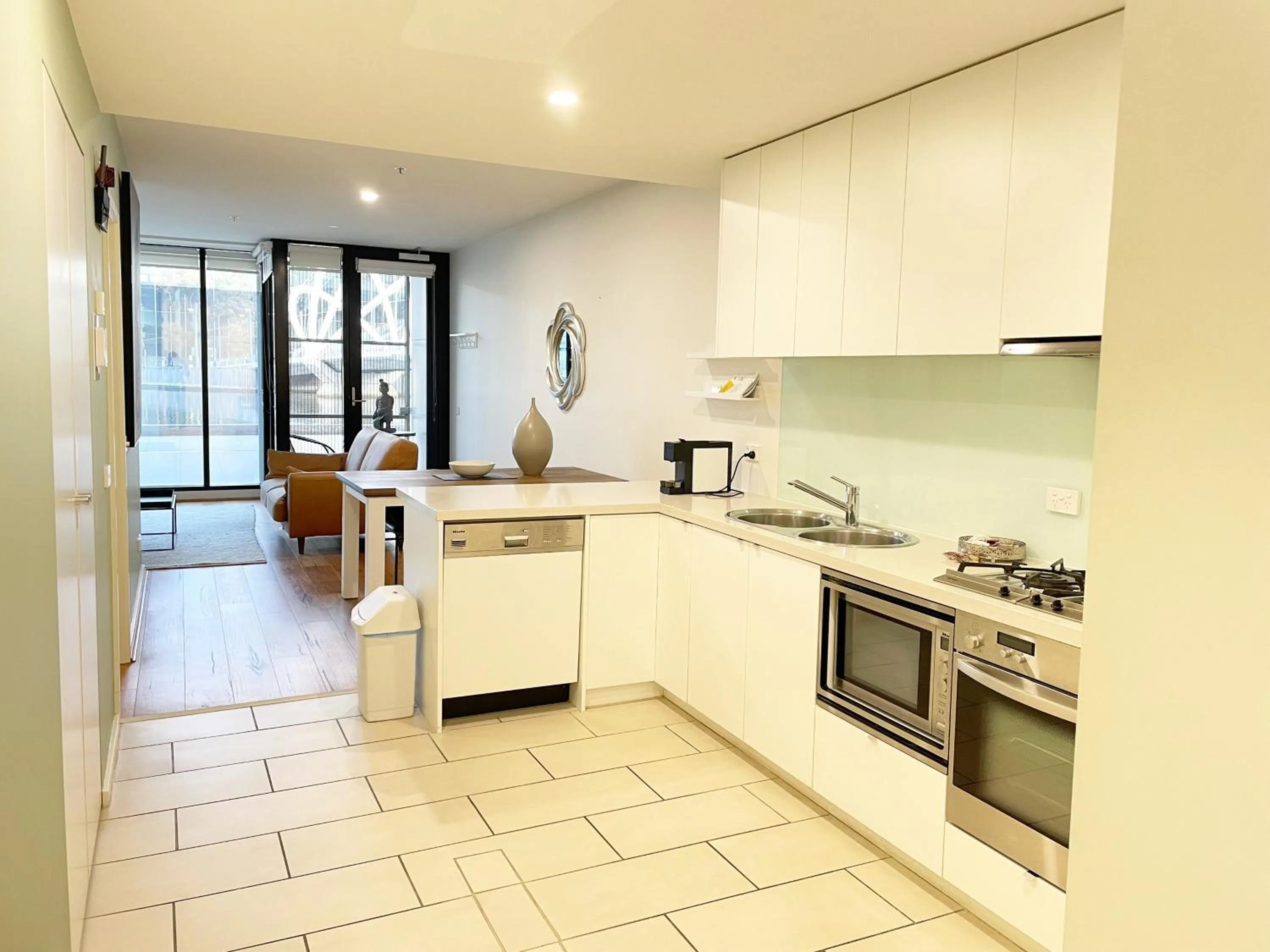 Kitchen or kitchenette in Waterfront Melbourne Apartments