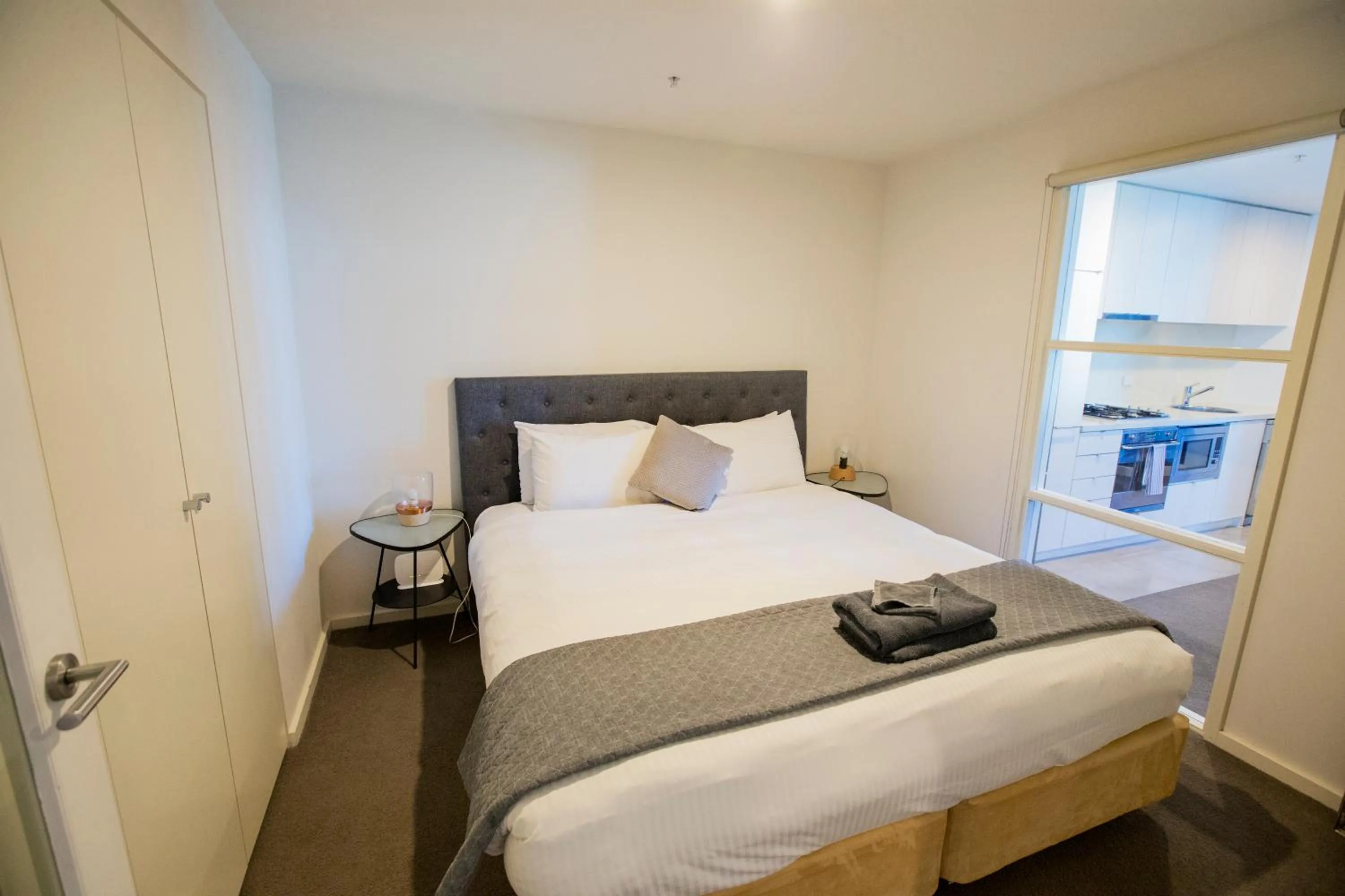 Bedroom, Bed in Waterfront Melbourne Apartments