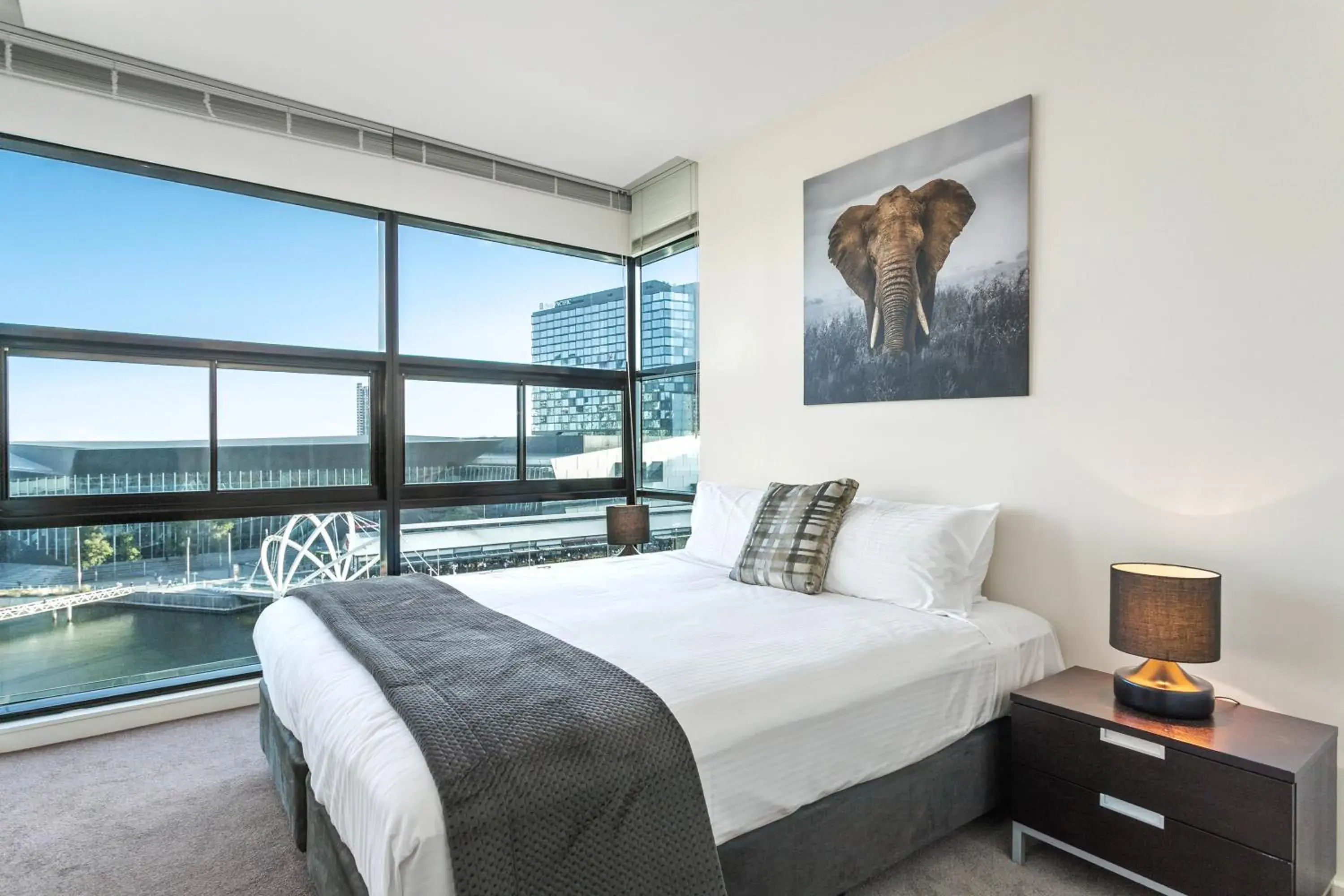 Bedroom, Bed in Waterfront Melbourne Apartments Bedroom, Bed in Waterfront Melbourne Apartments