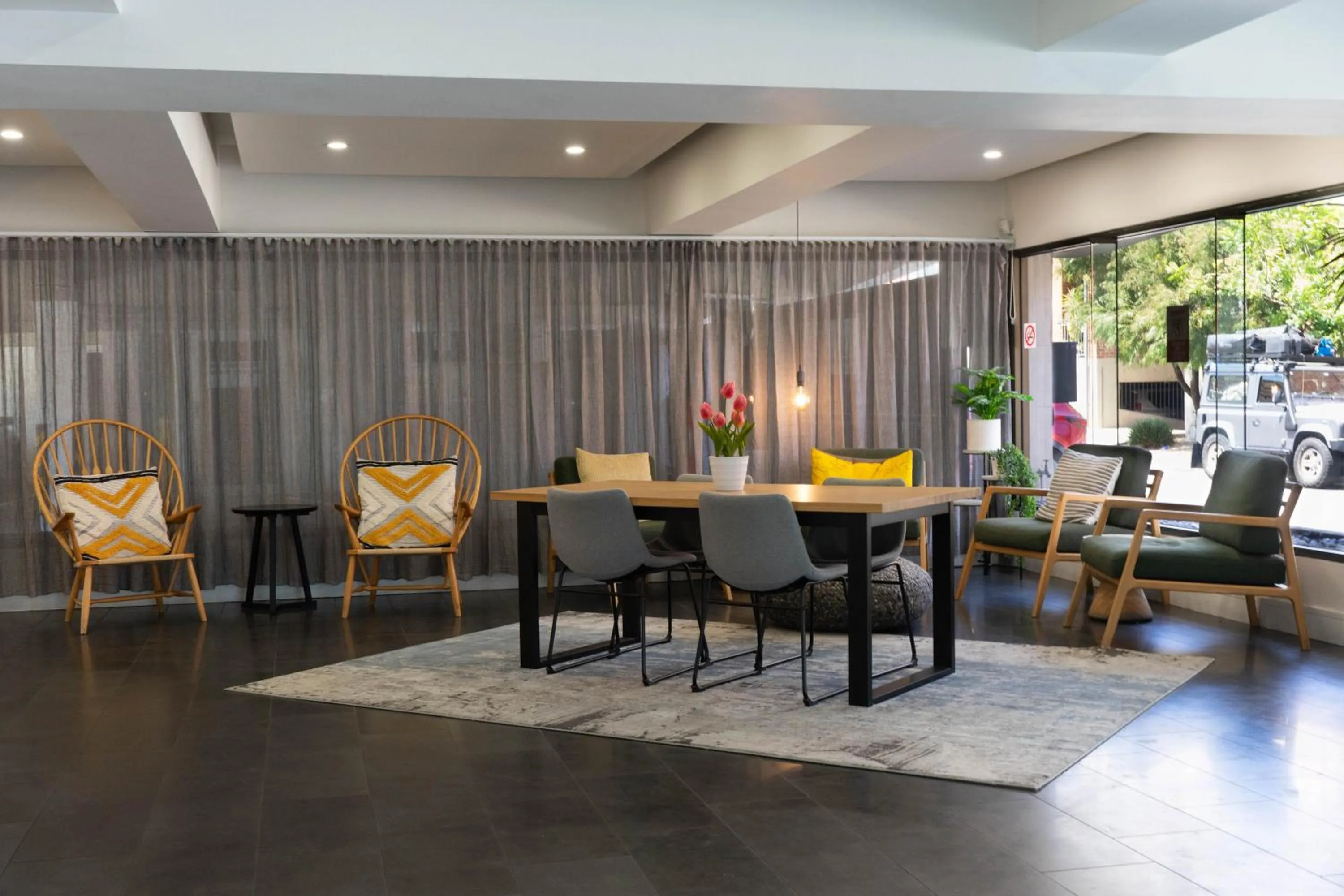 Lobby or reception in Cosmopolitan Hotel and Apartments