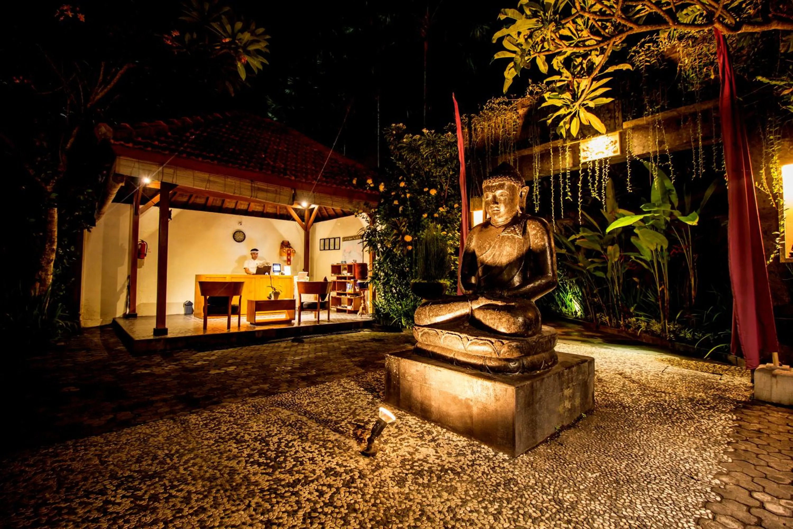 Facade/entrance in Amore Villas