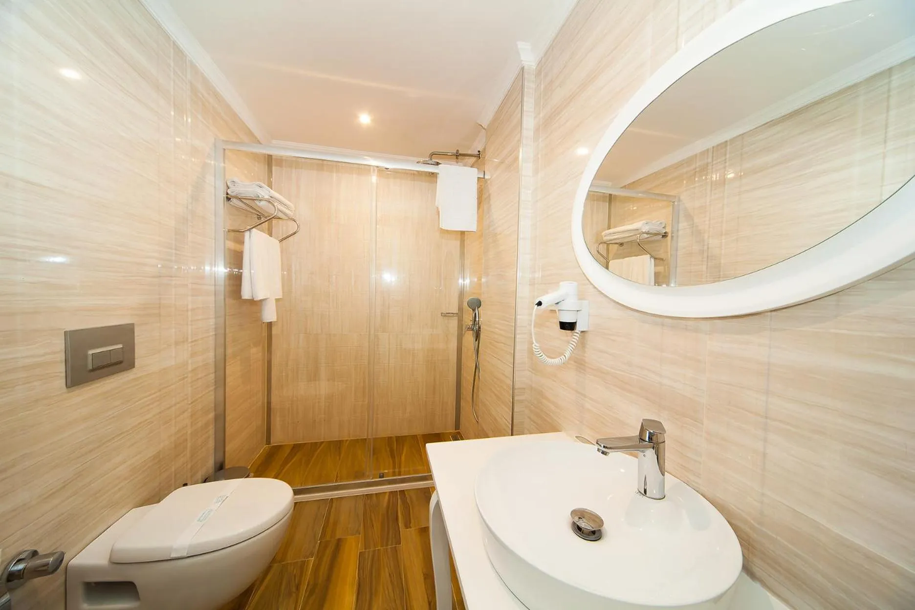 Shower in As Hotel Cesme