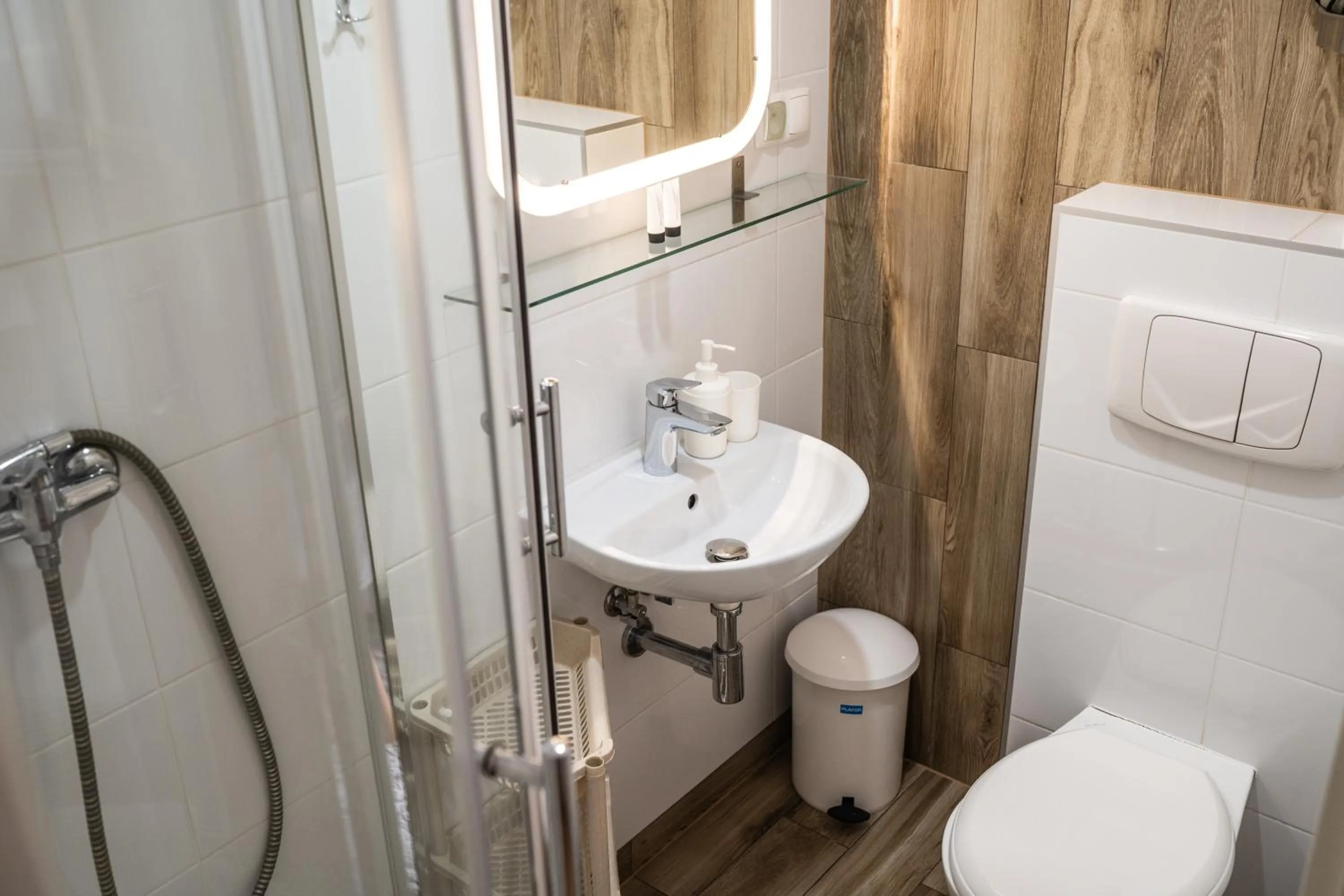 Shower in Willa Iskra