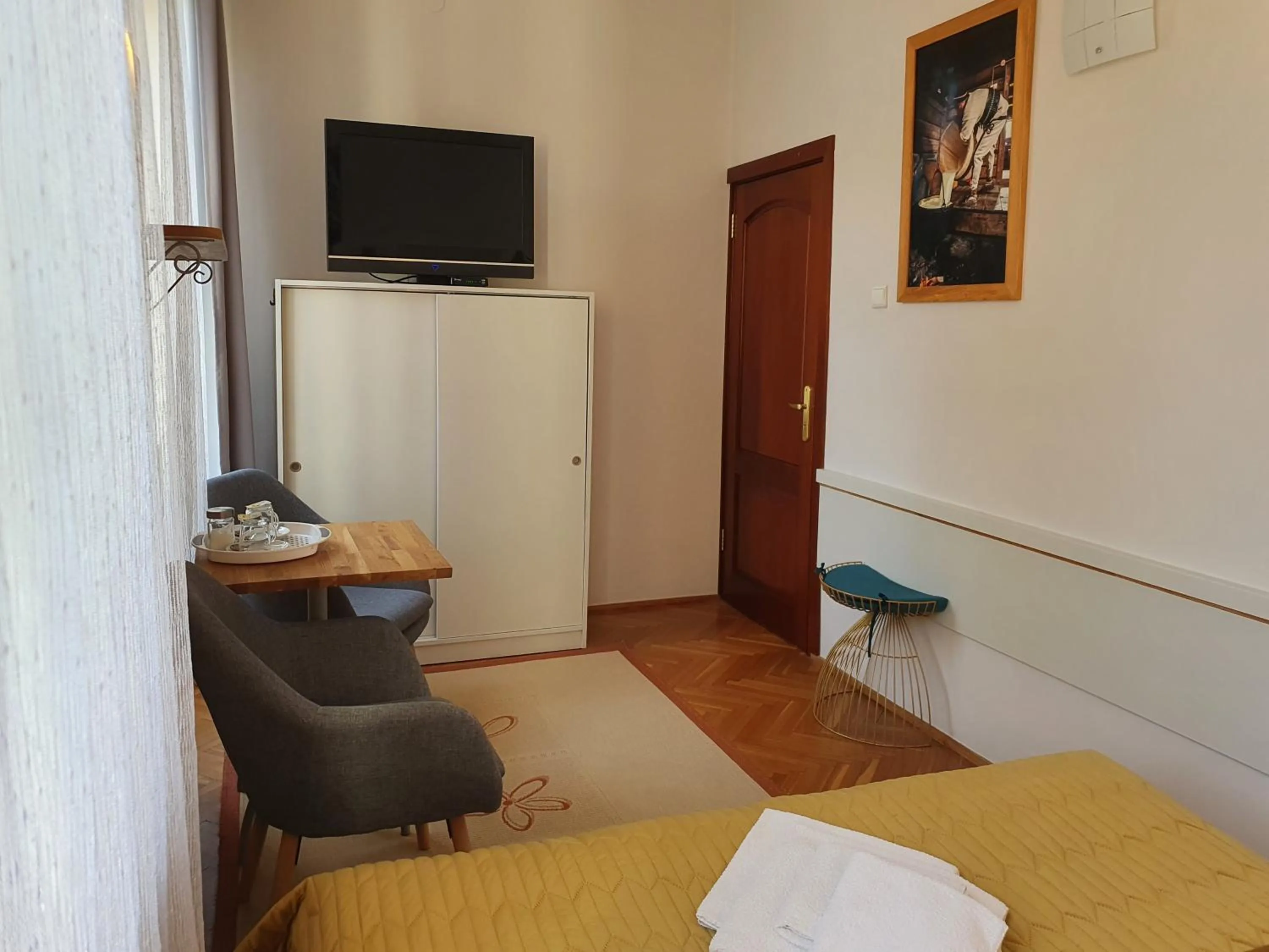 Photo of the whole room, Bed in Willa Iskra