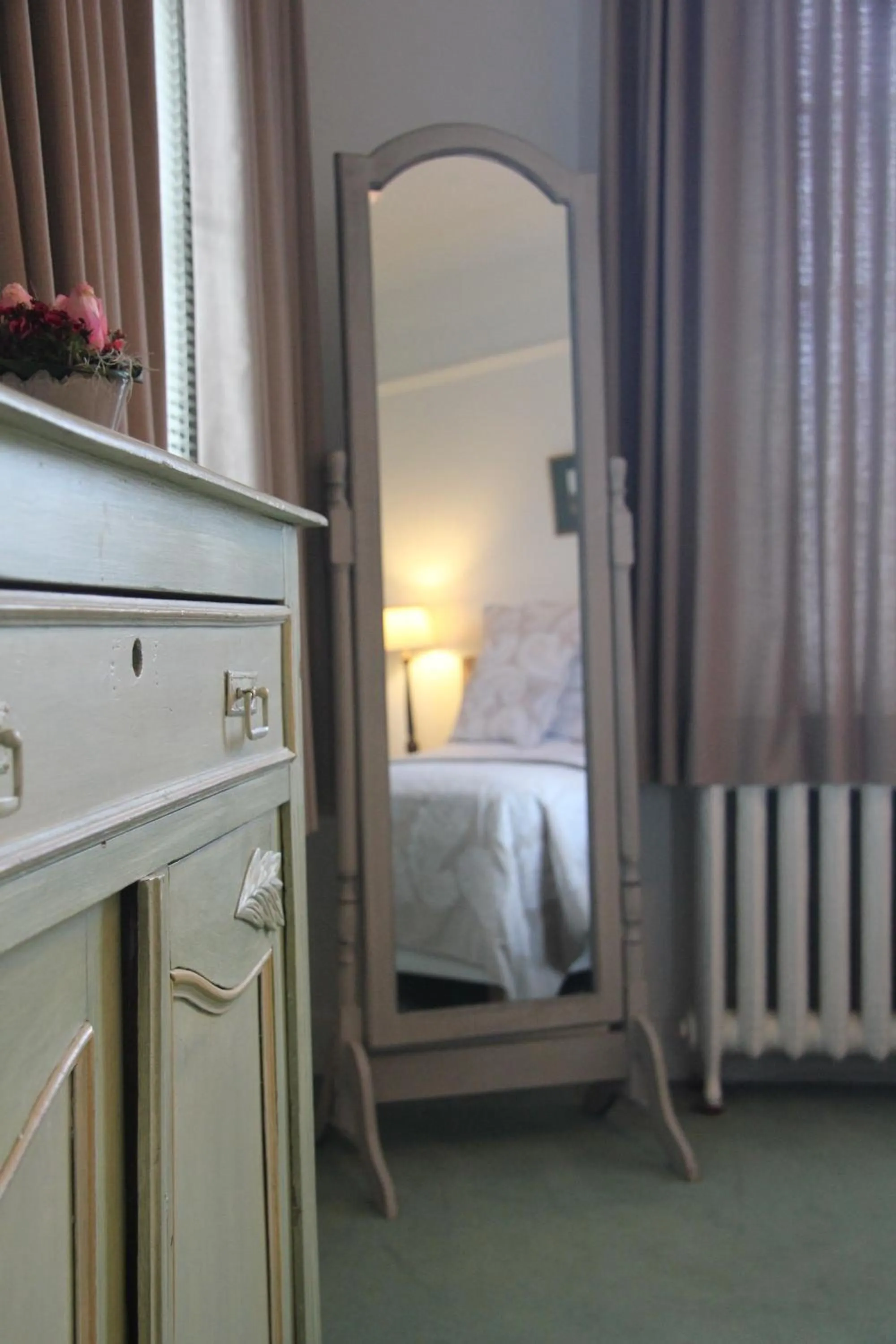 Decorative detail, Bed in Hotel Hippocampus