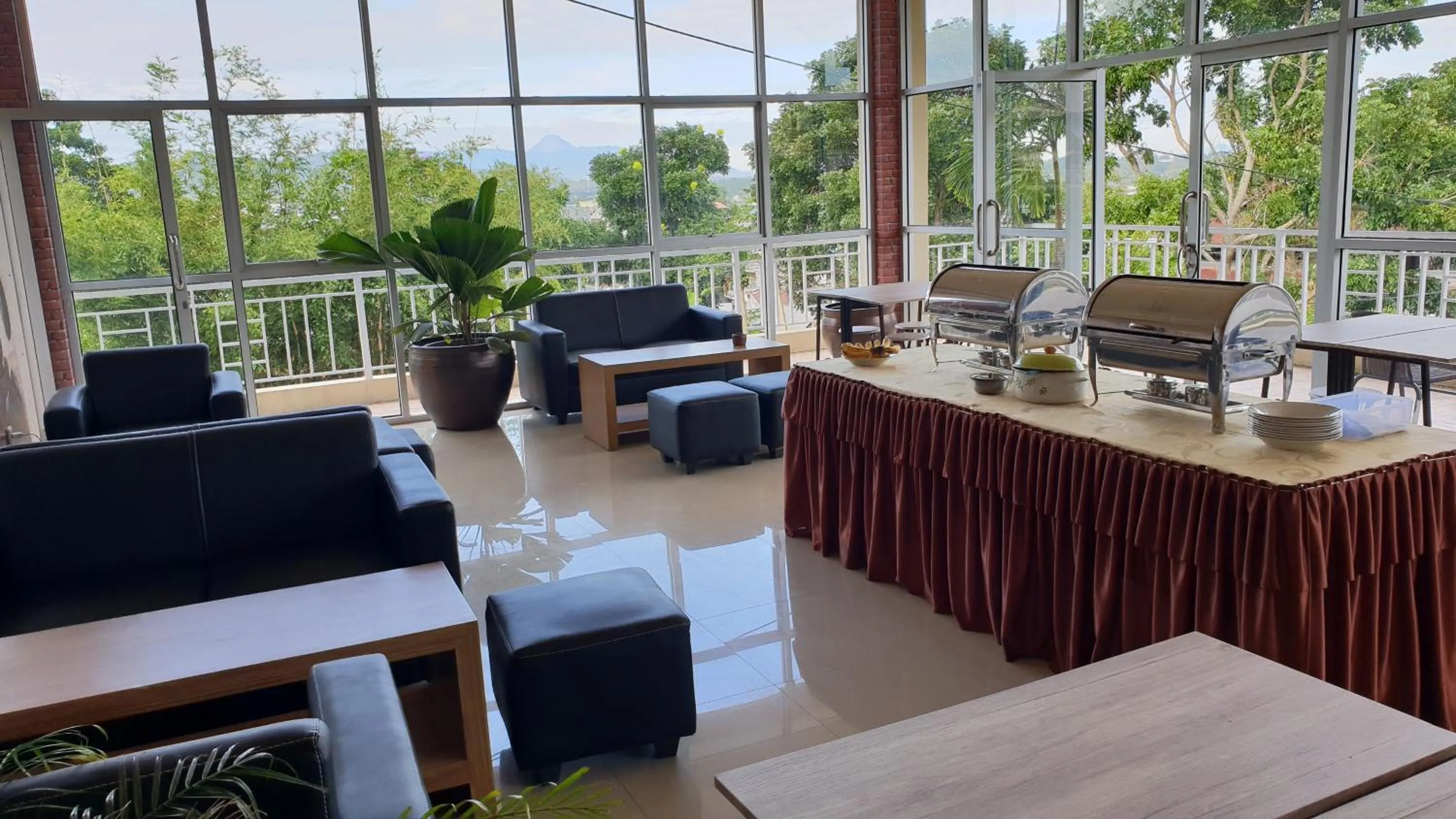 Breakfast in Tulip Inn Tomohon