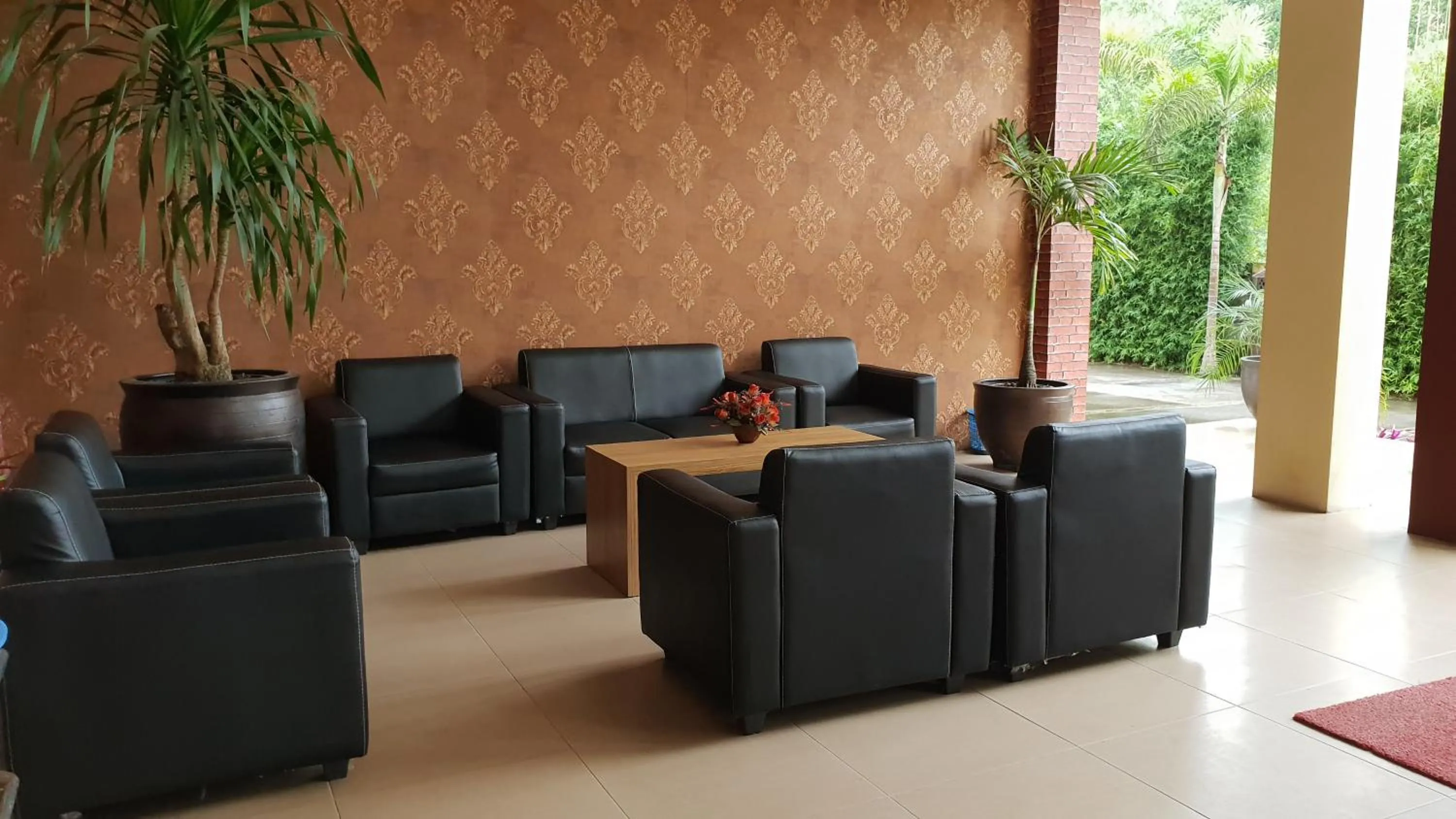 Area and facilities in Tulip Inn Tomohon