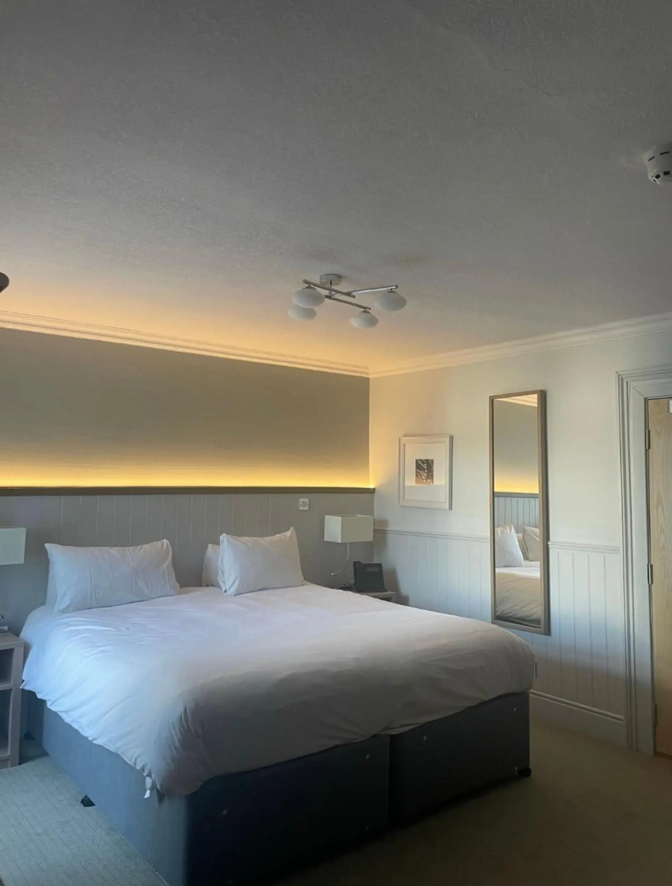 Classic Double or Twin Room in Trearddur Bay Hotel Classic Double or Twin Room in Trearddur Bay Hotel