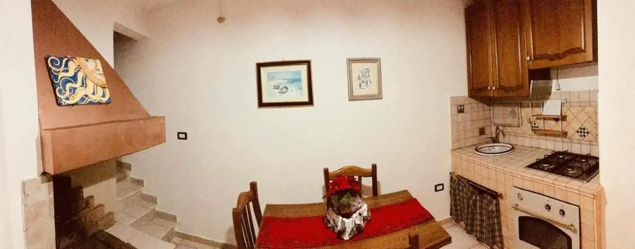 Communal kitchen in Wish Rooms Lecce