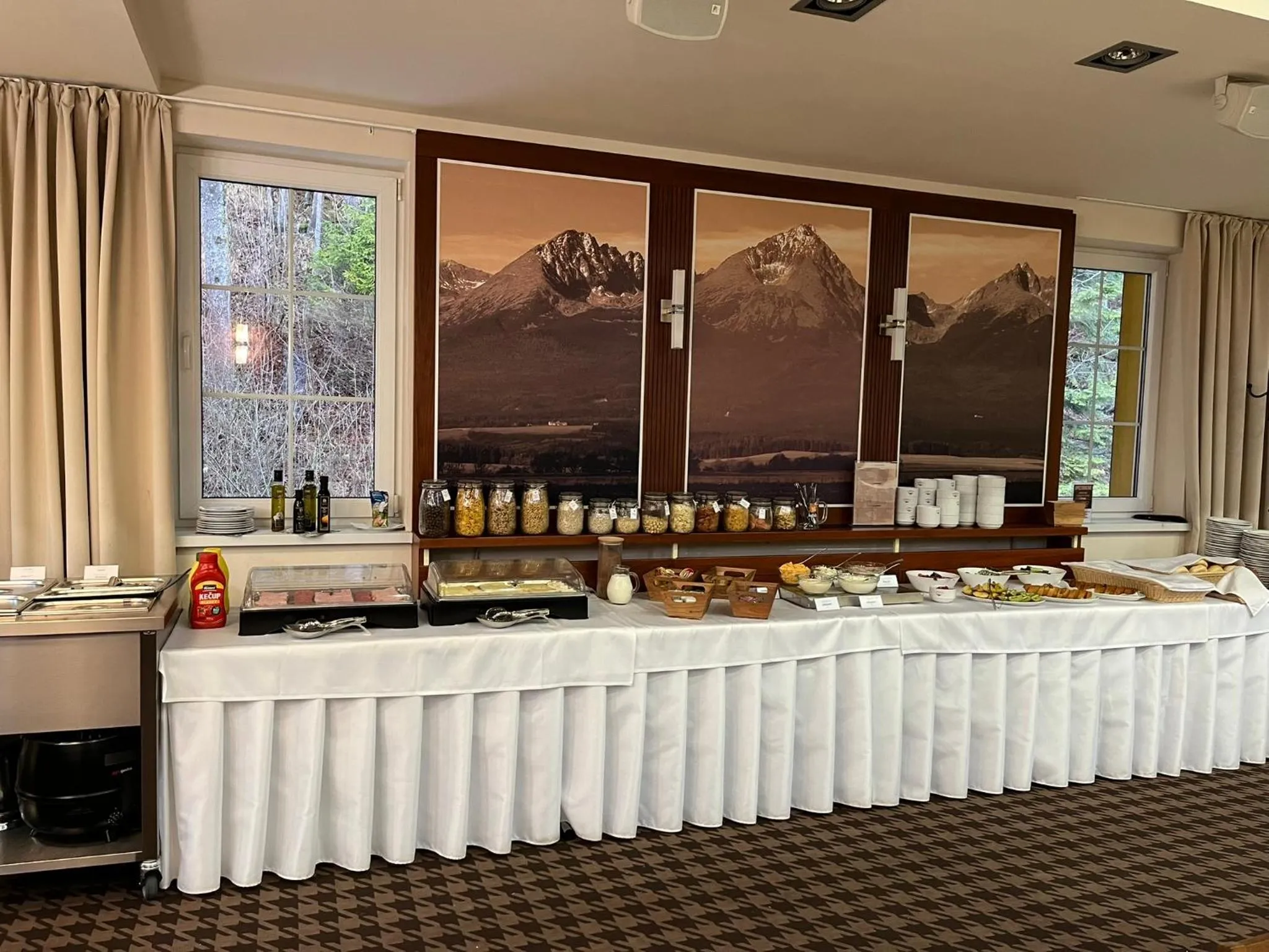 Breakfast in Dom zdravia - KÚPELE PIENINY