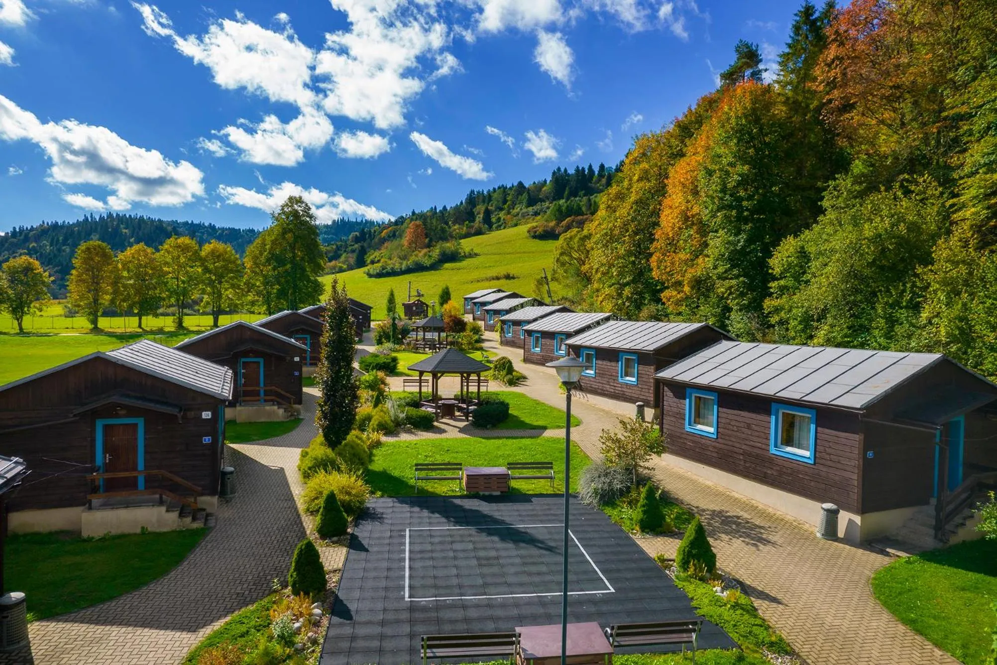 Summer in Kúpeľné domčeky - KÚPELE ČERVENÝ KLÁŠTOR Smerdžonka