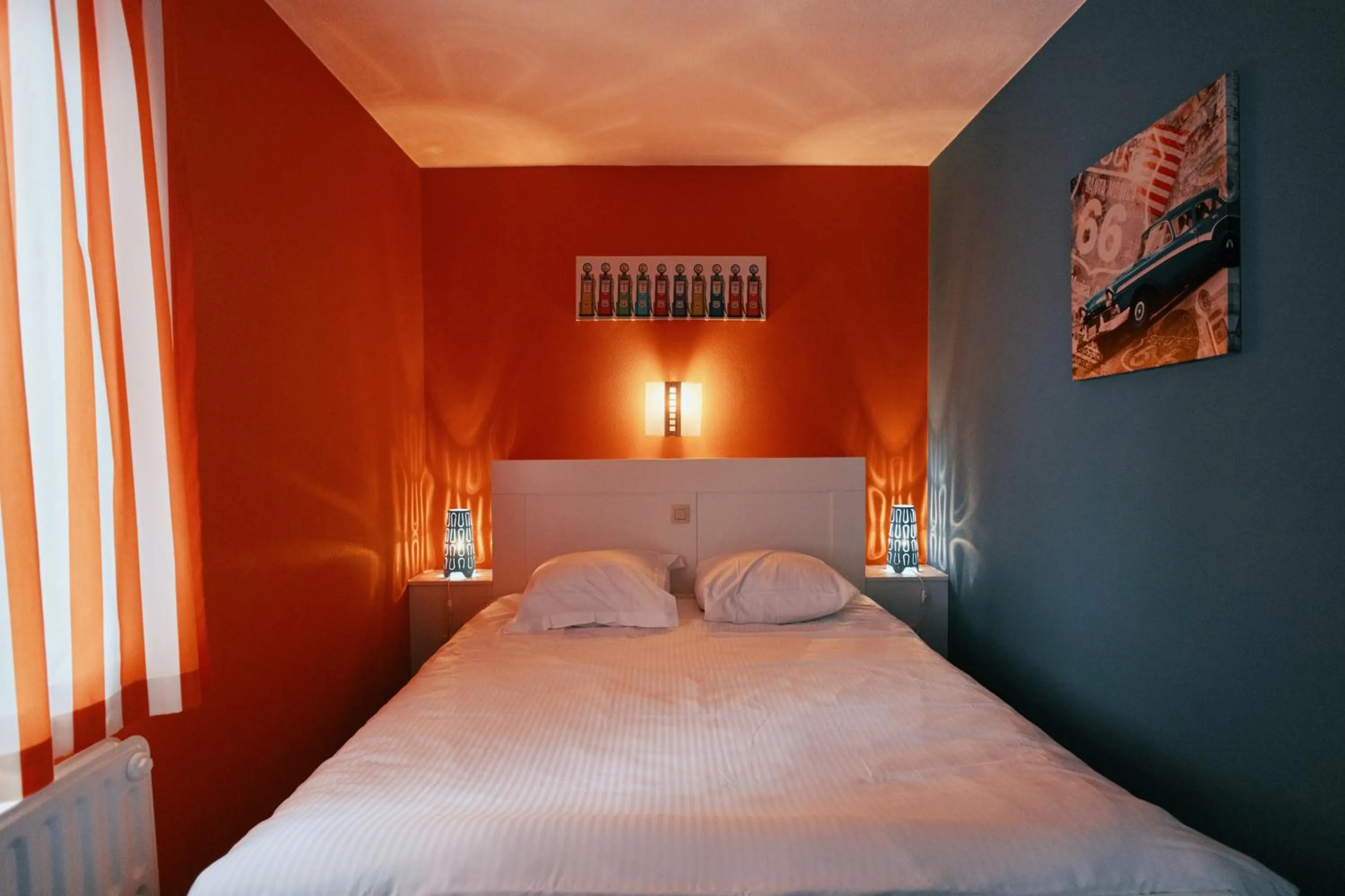 Bed in Hôtel Francorchamps Pitlane Lodge