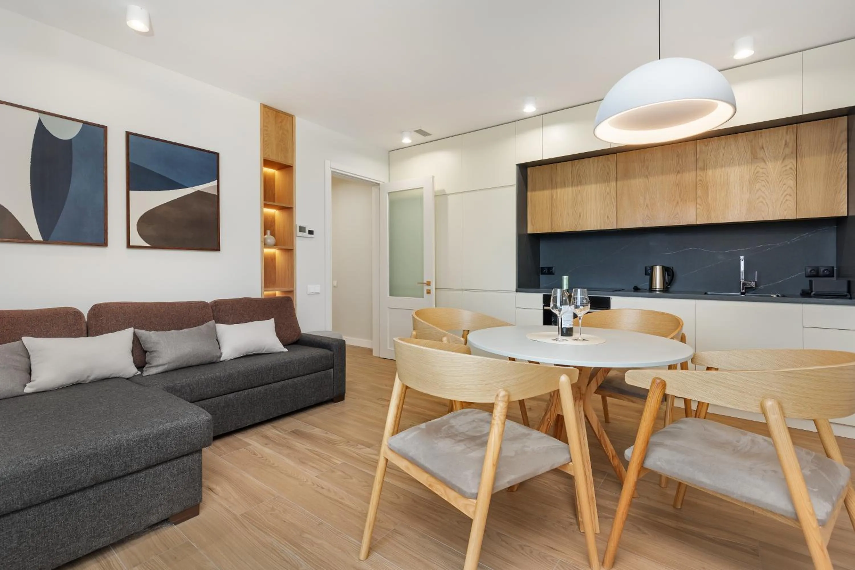 Kitchen or kitchenette in Bellevue Residence Suites