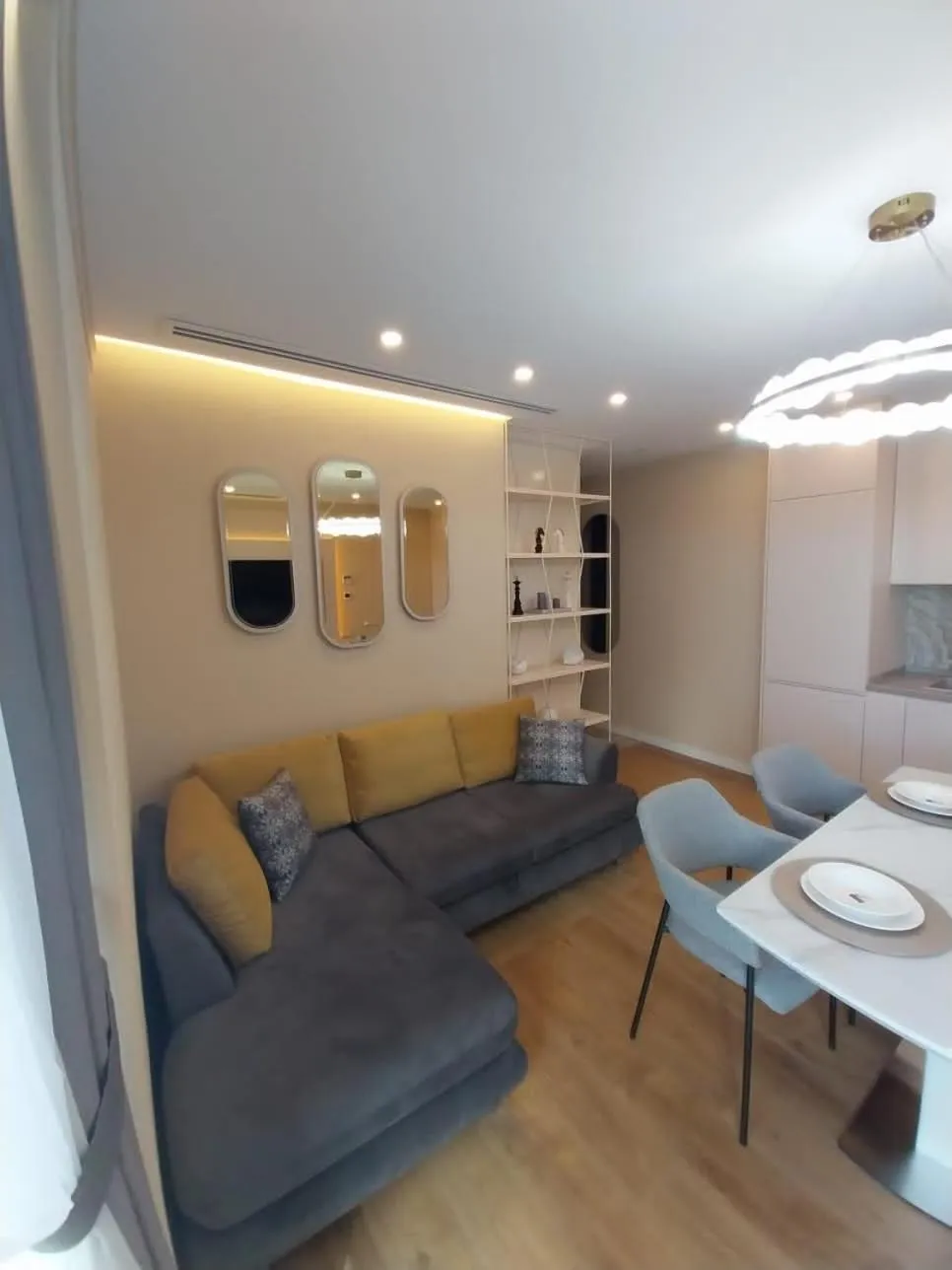 Living room in Bellevue Residence Suites