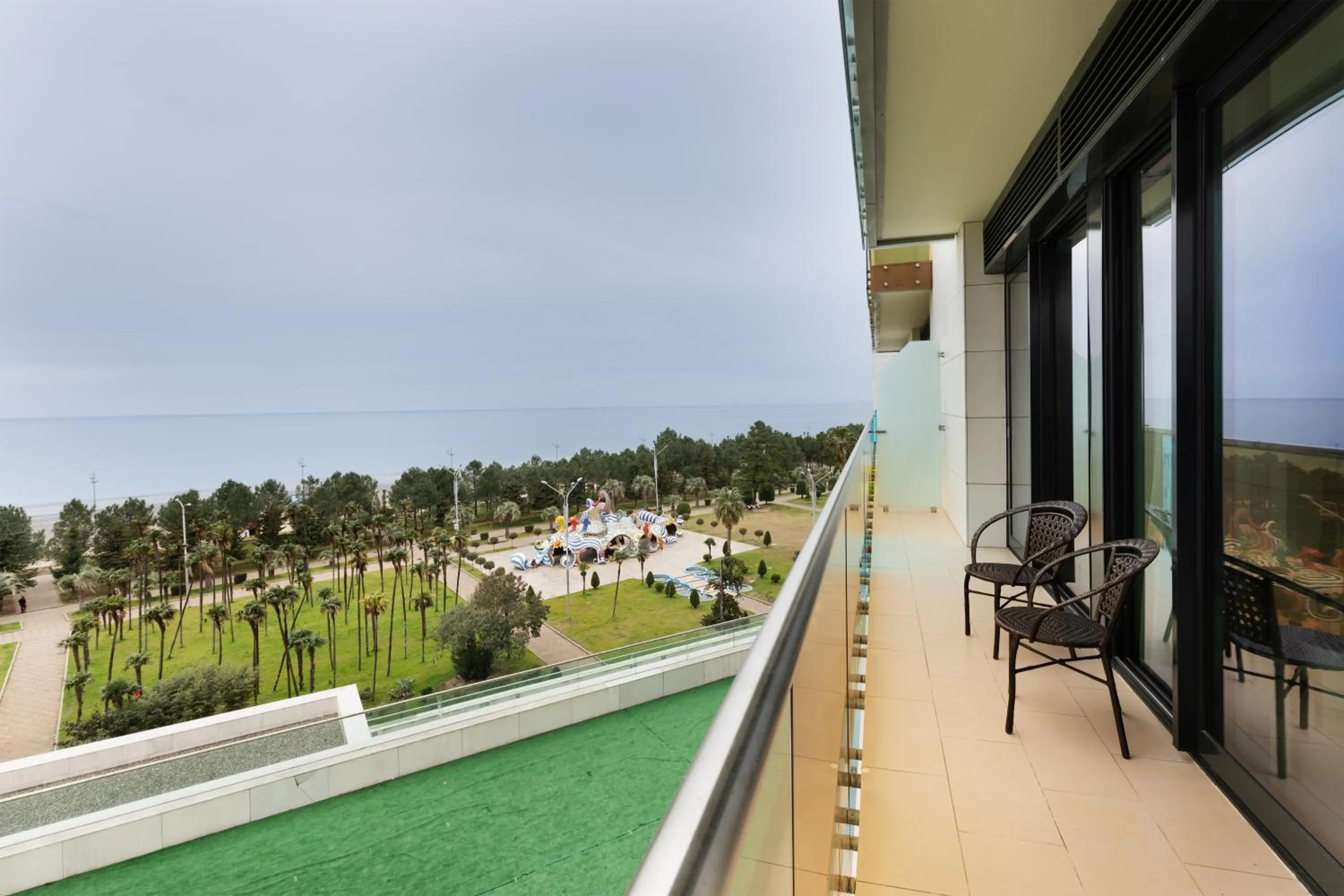 Natural landscape in Bellevue Residence Suites