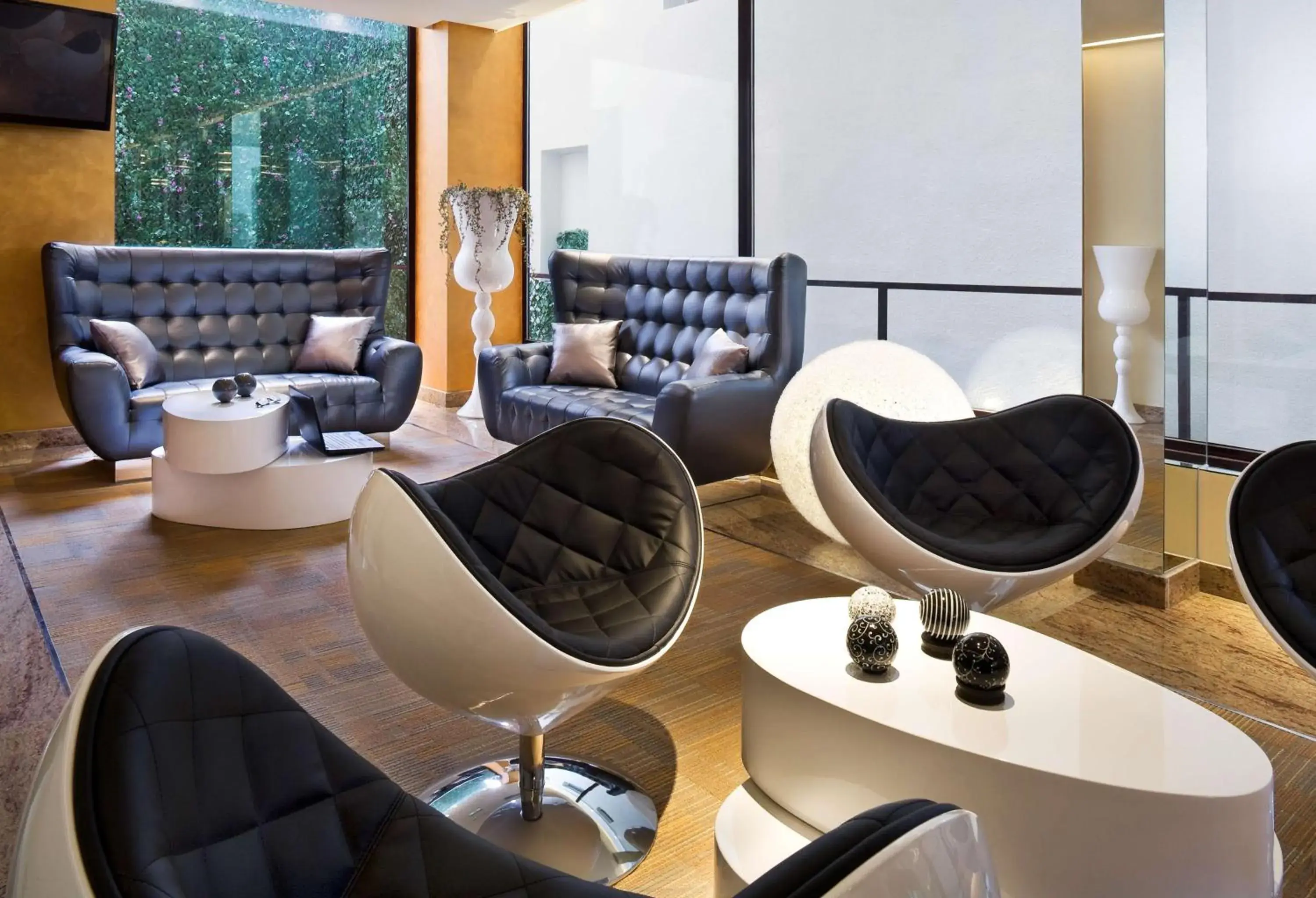 Lobby or reception in NH Ourense Lobby or reception in NH Ourense