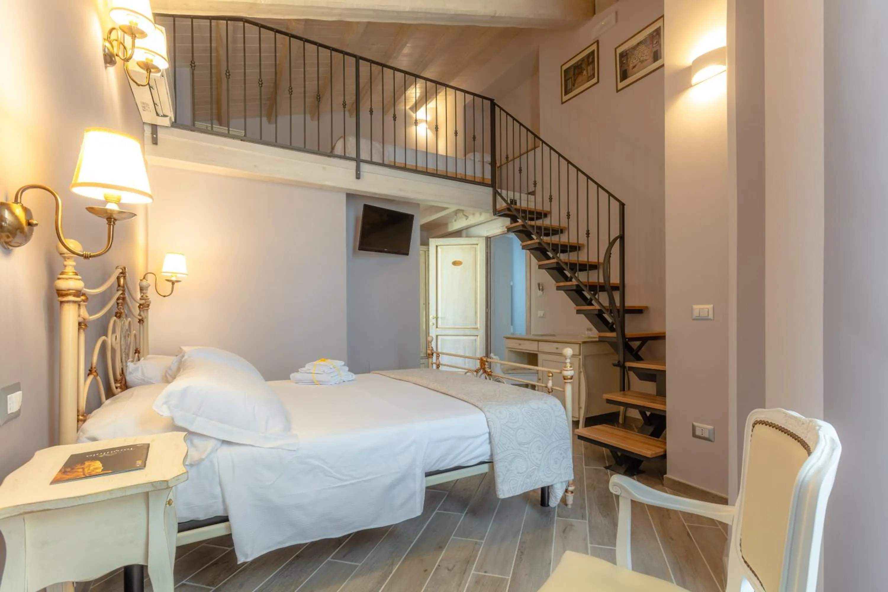 Quadruple Room with Private Bathroom in Le torri di Tarquinia