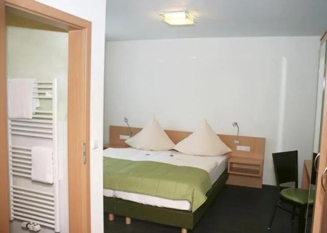 Photo of the whole room, Bed in Ringhotel Alfsee Piazza