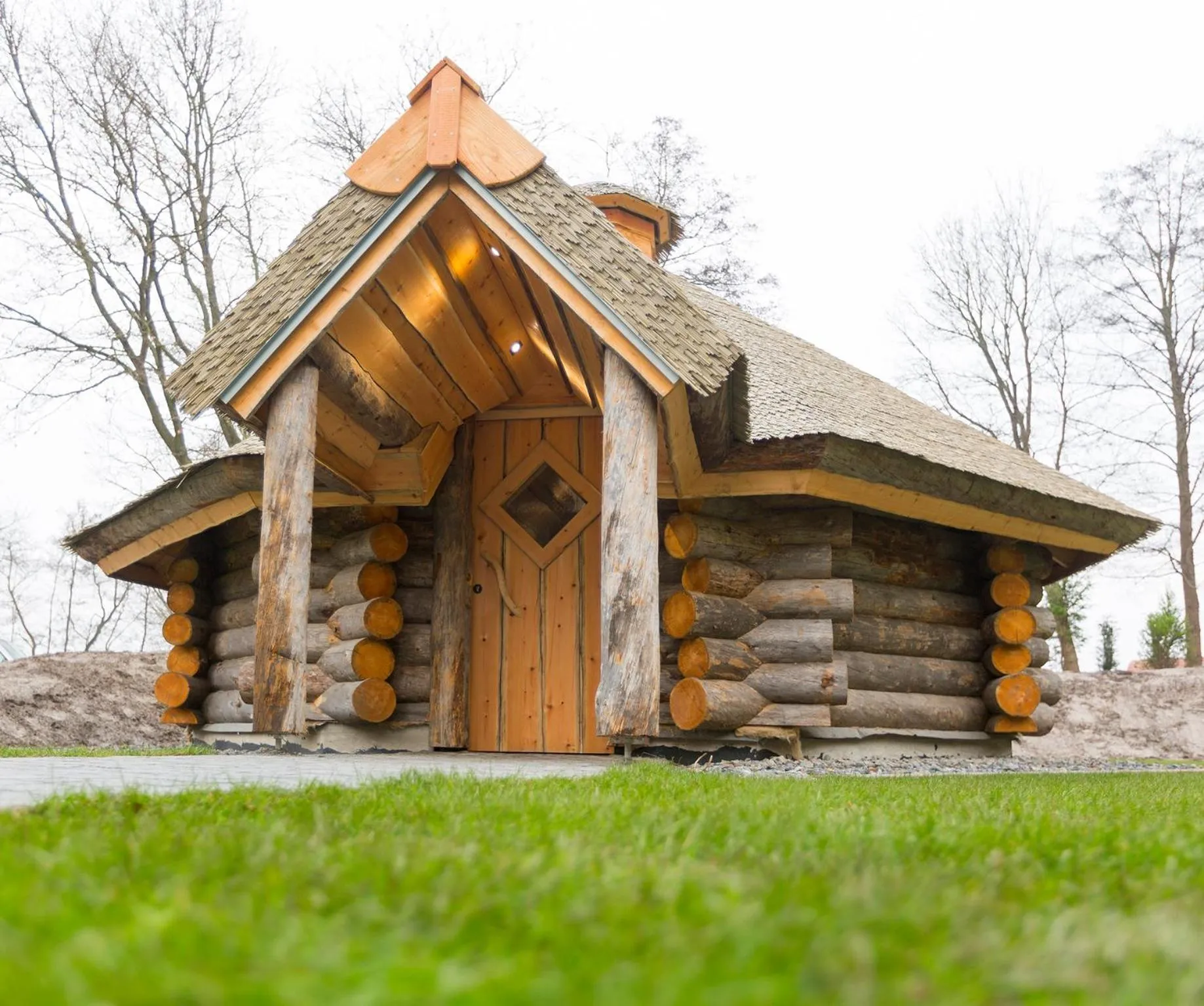 Property building in Ringhotel Alfsee Piazza