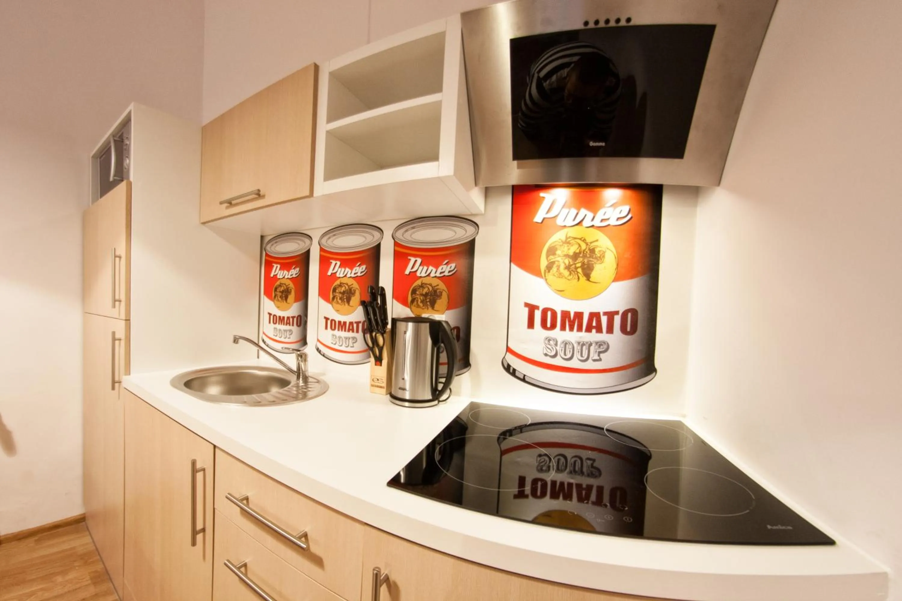 Coffee/tea facilities in Fresh Apartments