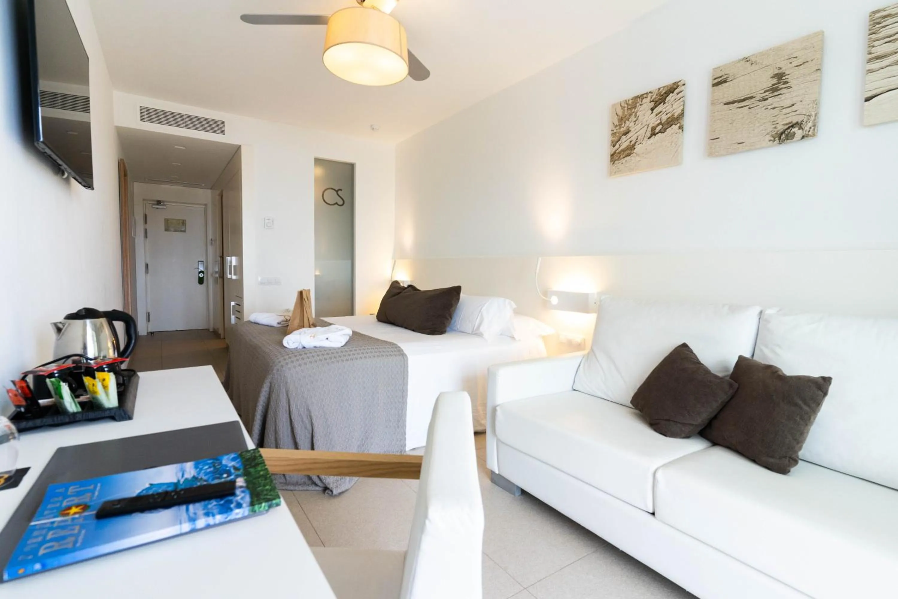 Photo of the whole room in Hotel Cala Saona & Spa