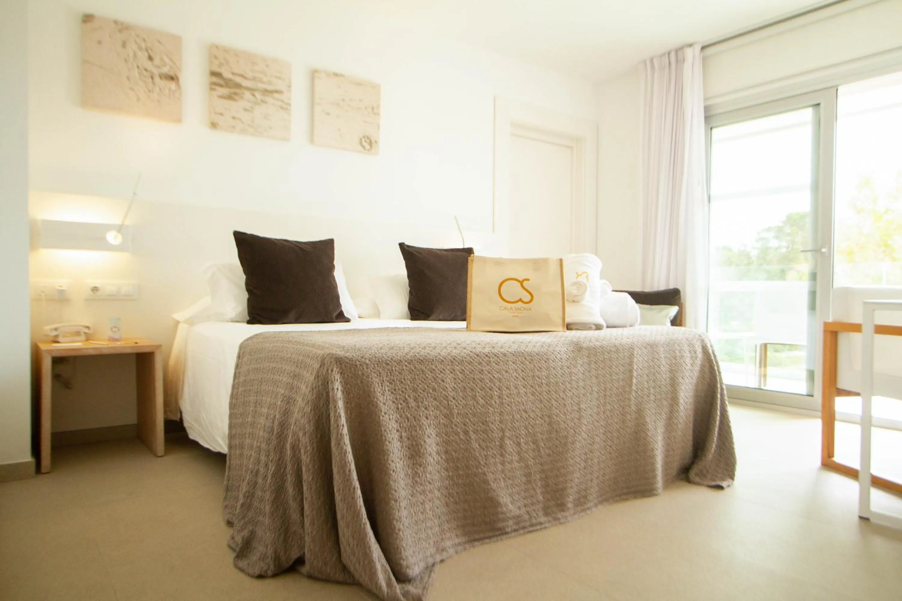 Bed in Hotel Cala Saona & Spa