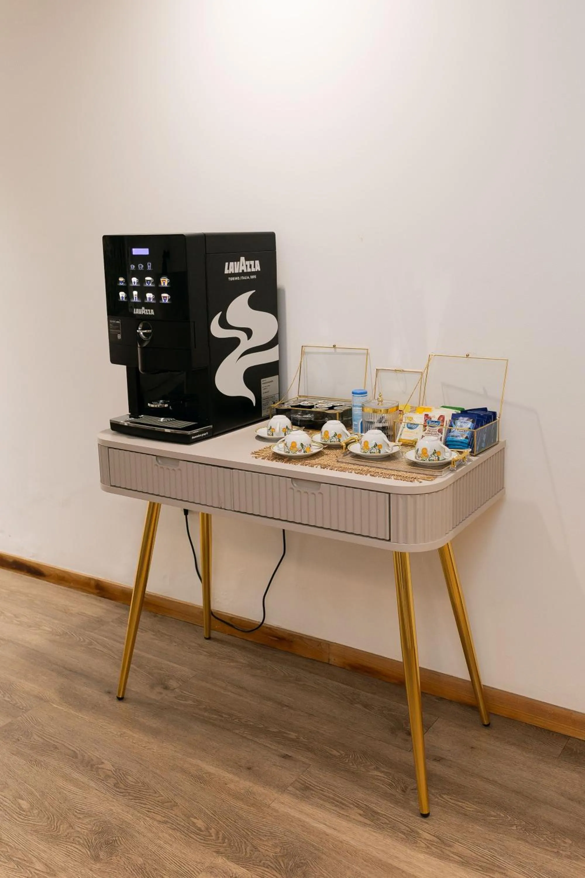 Breakfast in Bellu Suites