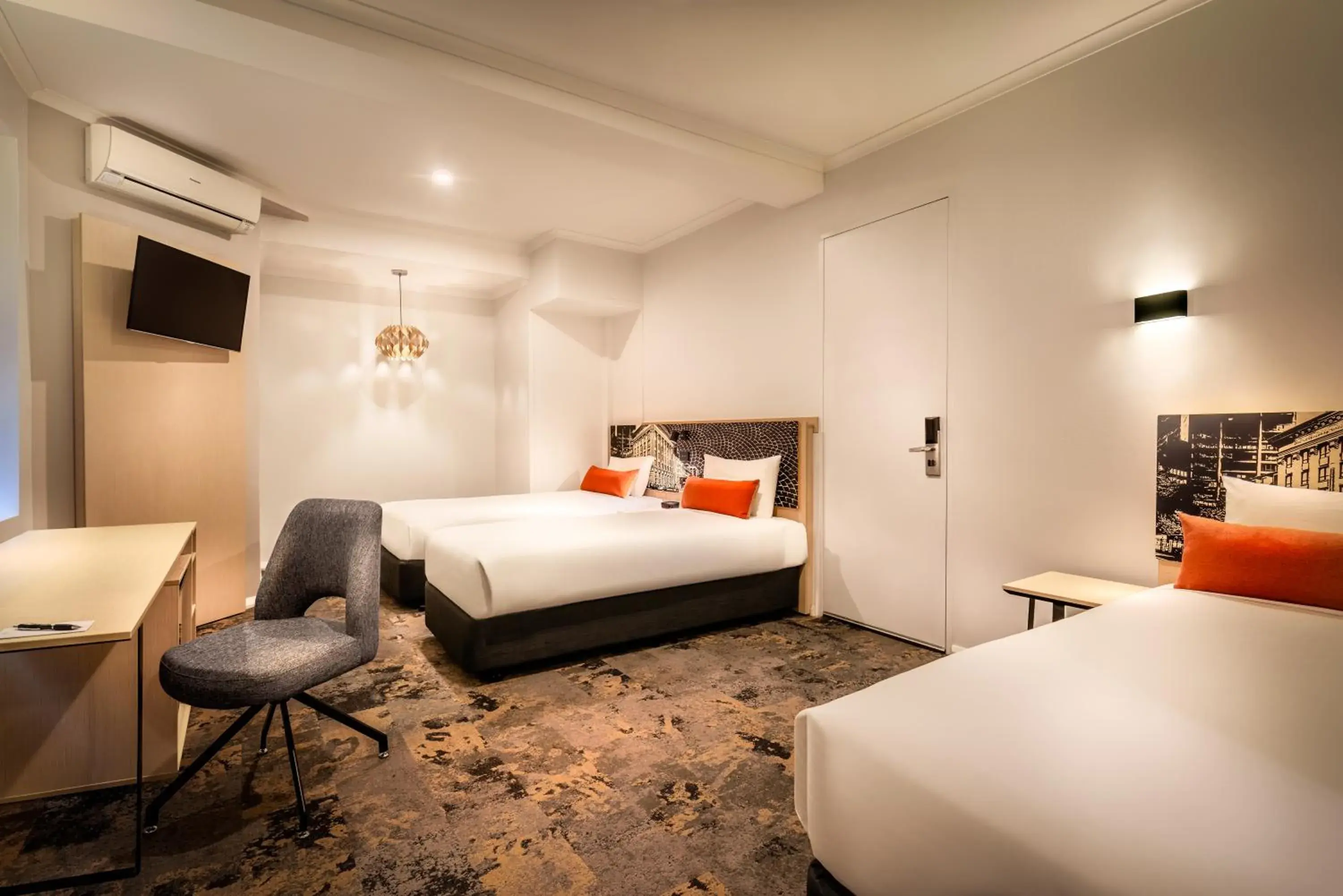 Bedroom, Bed in Batman's Hill on Collins Bedroom, Bed in Batman's Hill on Collins