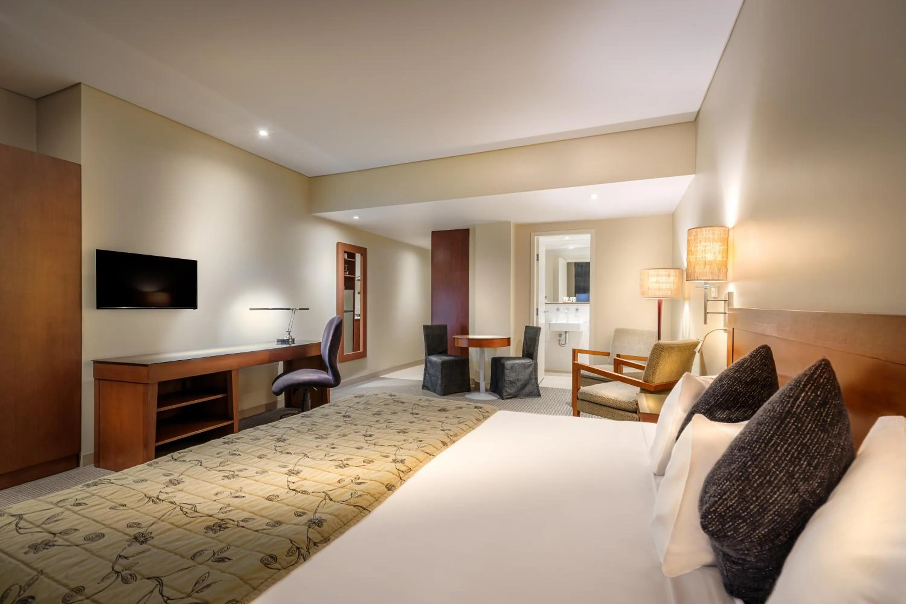 Photo of the whole room, Bed in Batman's Hill on Collins