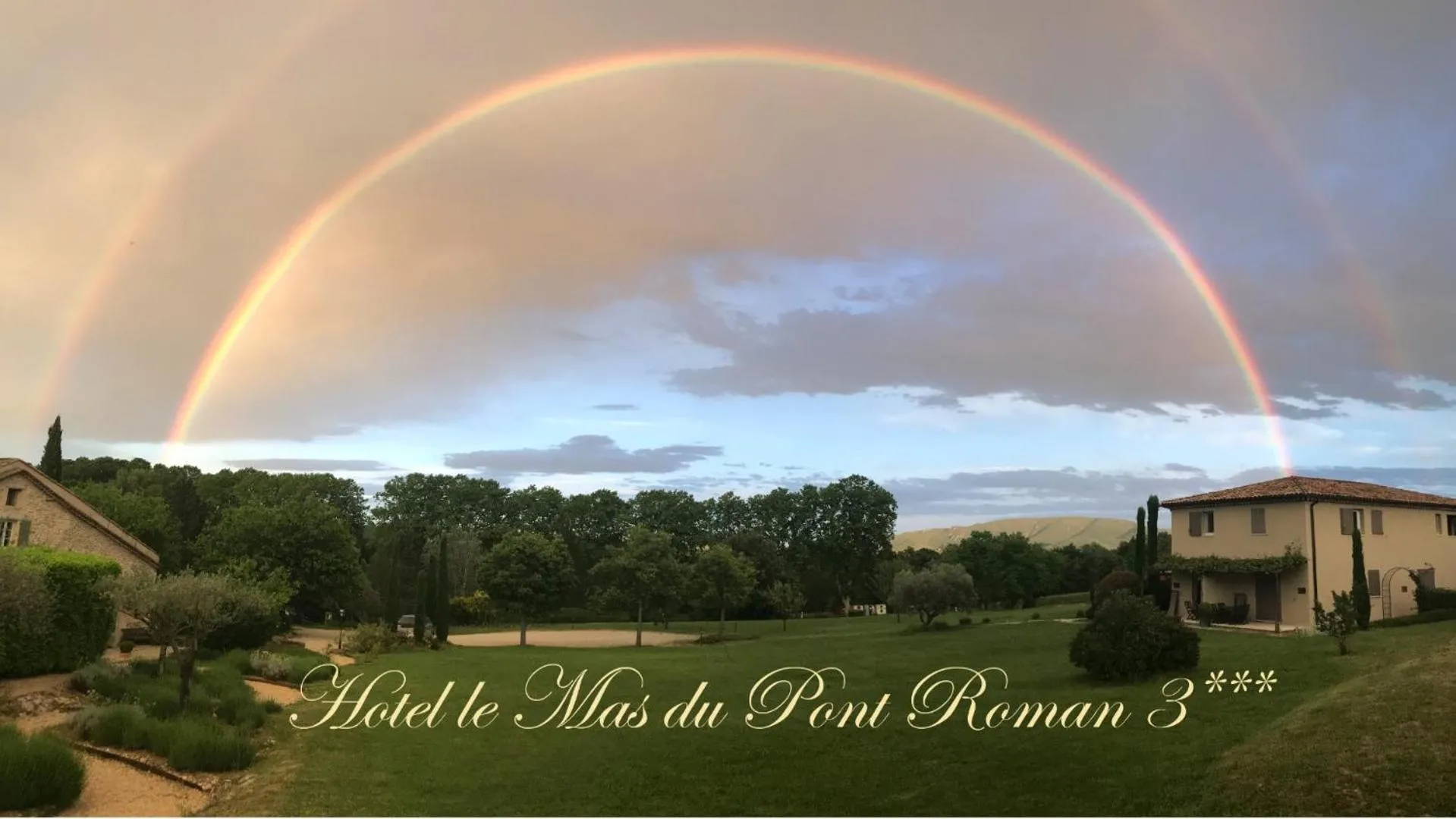 Le Mas Du Pont Roman