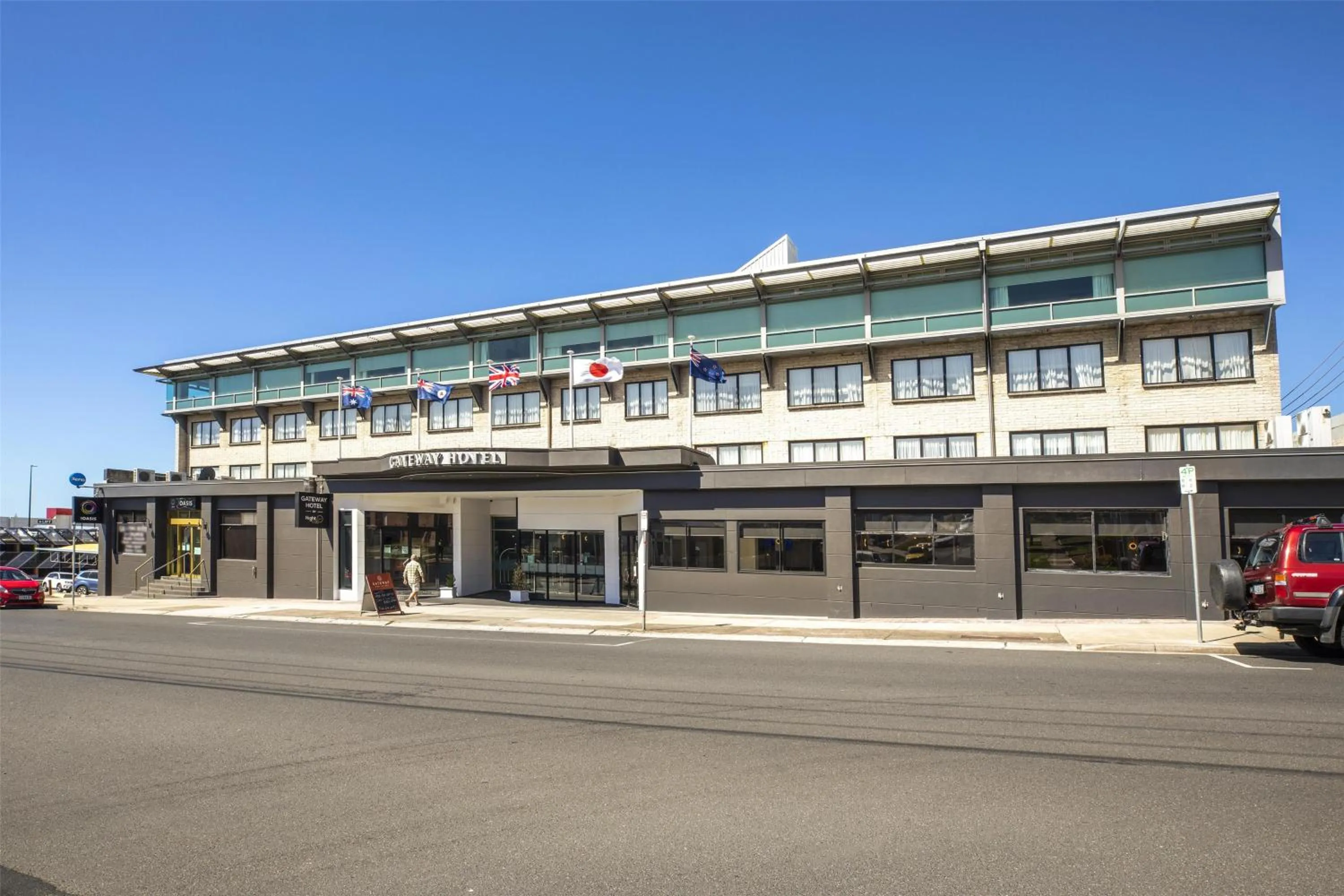 Property building in Nightelier Devonport Gateway Hotel