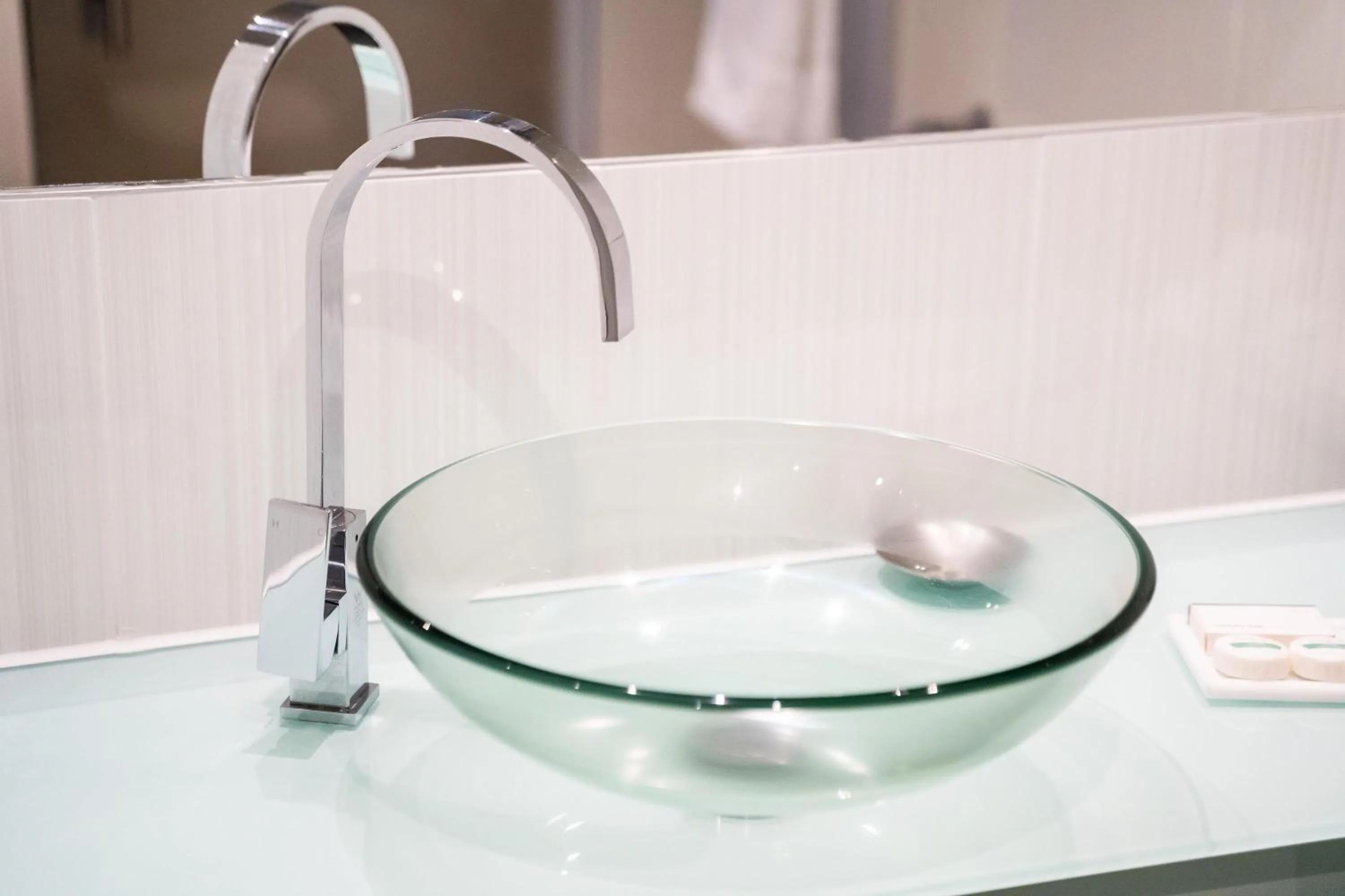 Bathroom in Nightelier Devonport Gateway Hotel