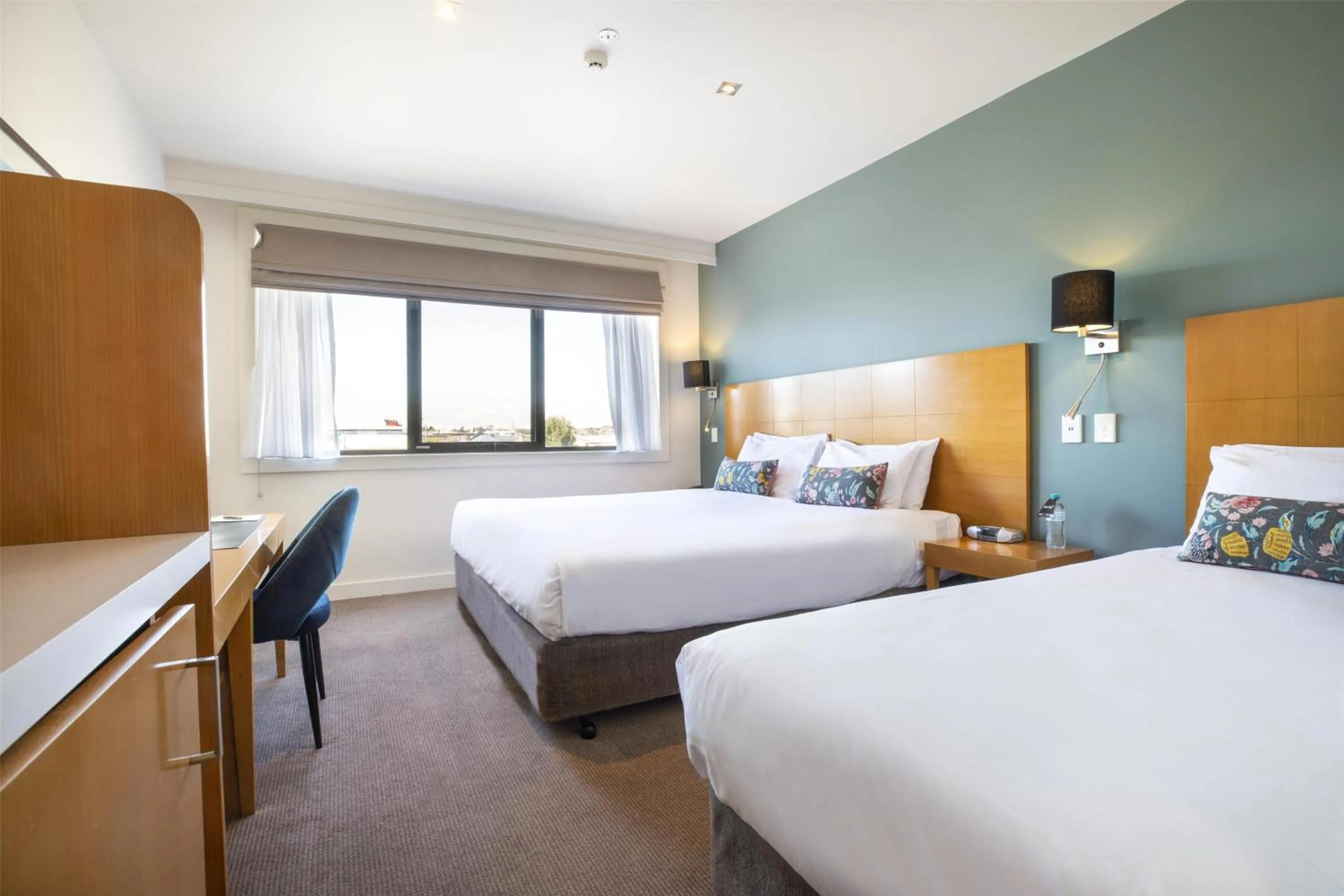 Bedroom, Bed in Nightelier Devonport Gateway Hotel