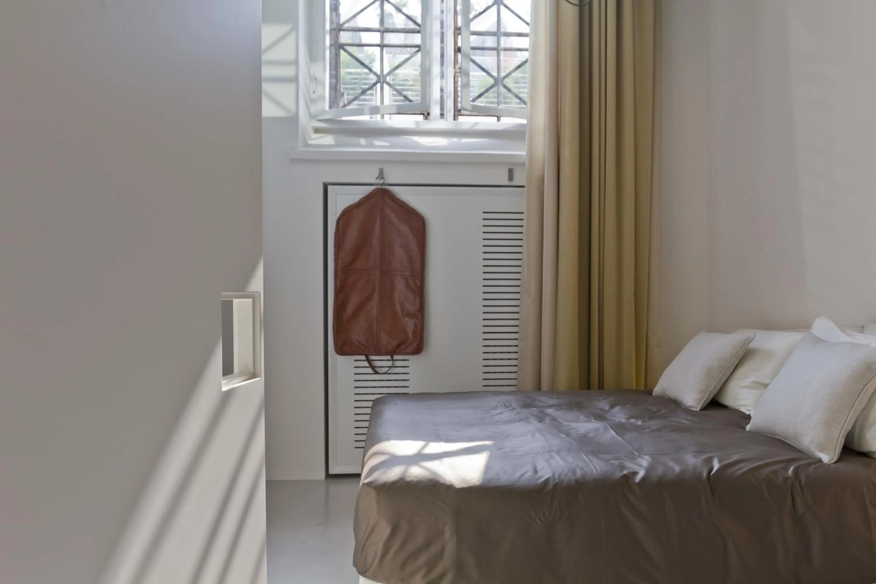 Bedroom, Bed in Suitime