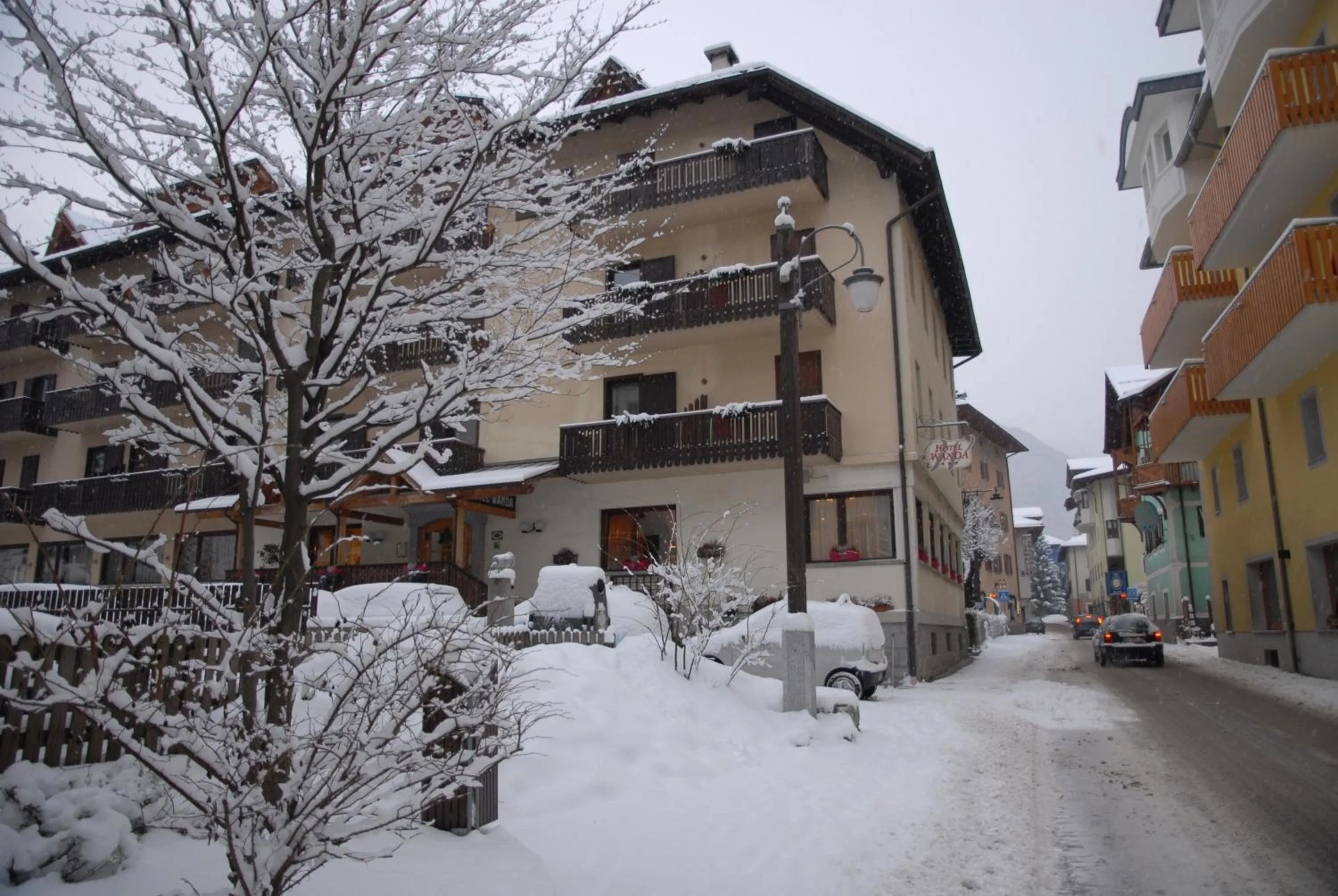 Property building in Hotel Wanda