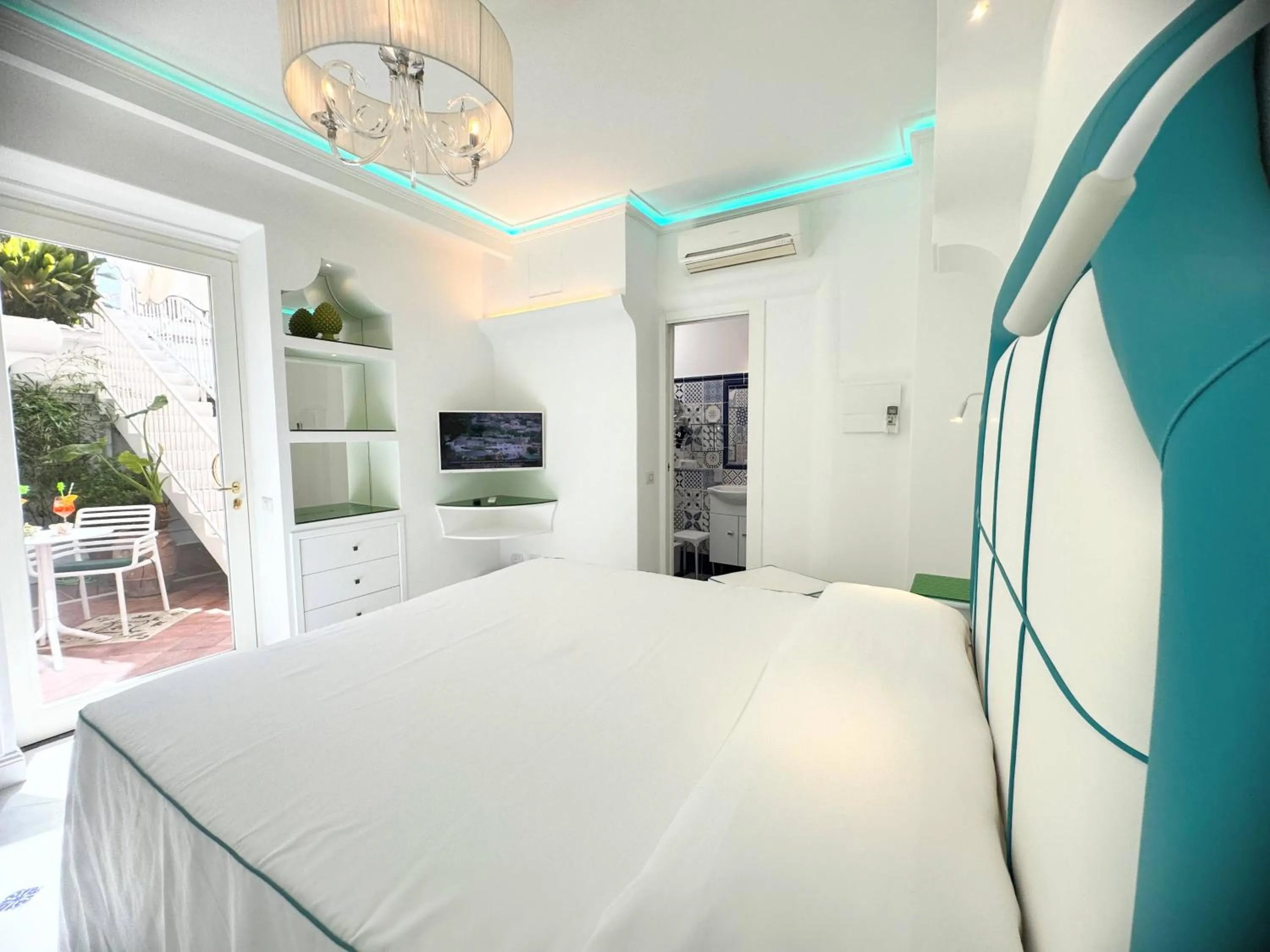 Photo of the whole room, Bed in Villa Fiorentino