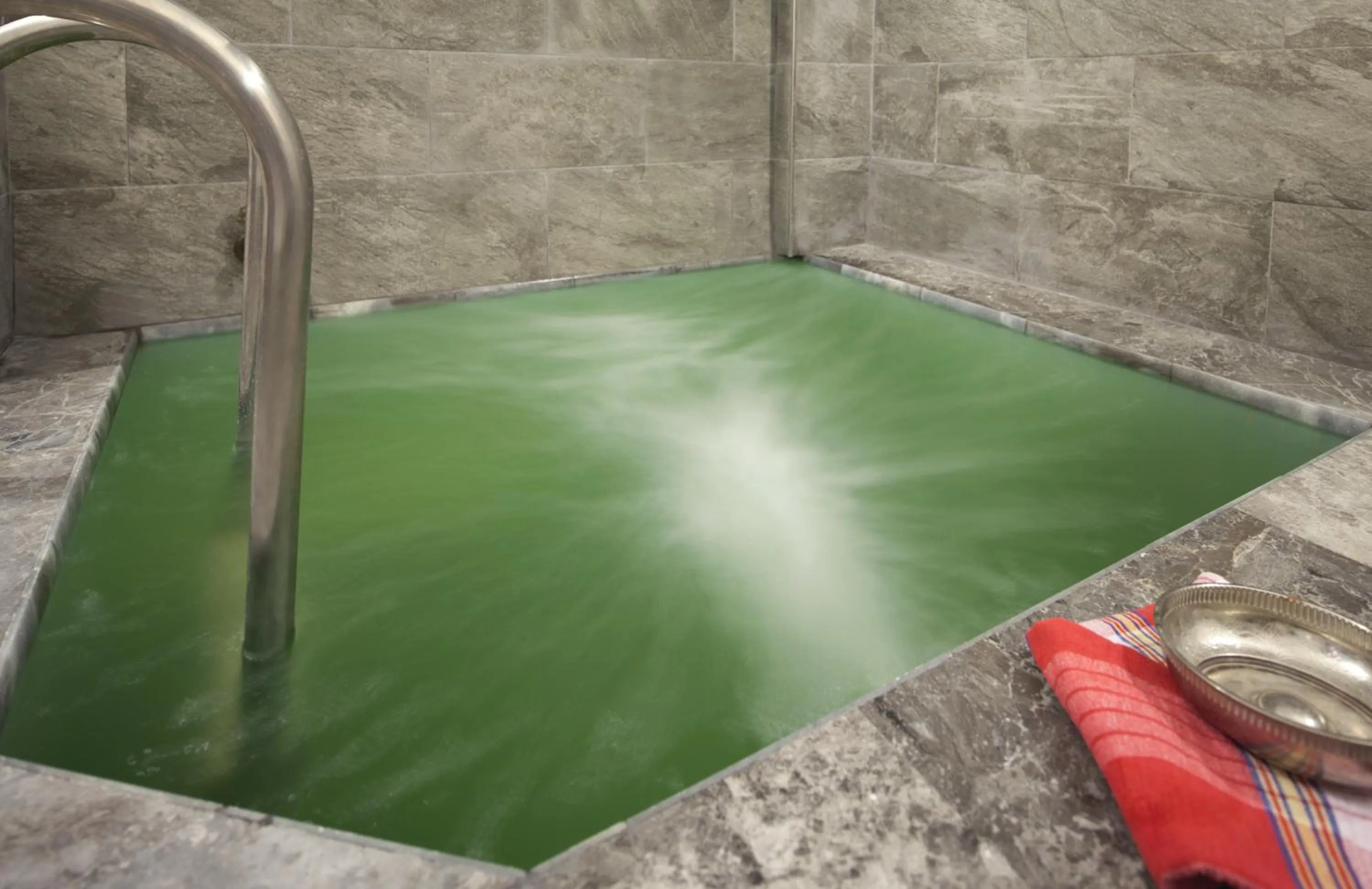 Hot Spring Bath in Ikbal Thermal Hotel & Spa Afyon