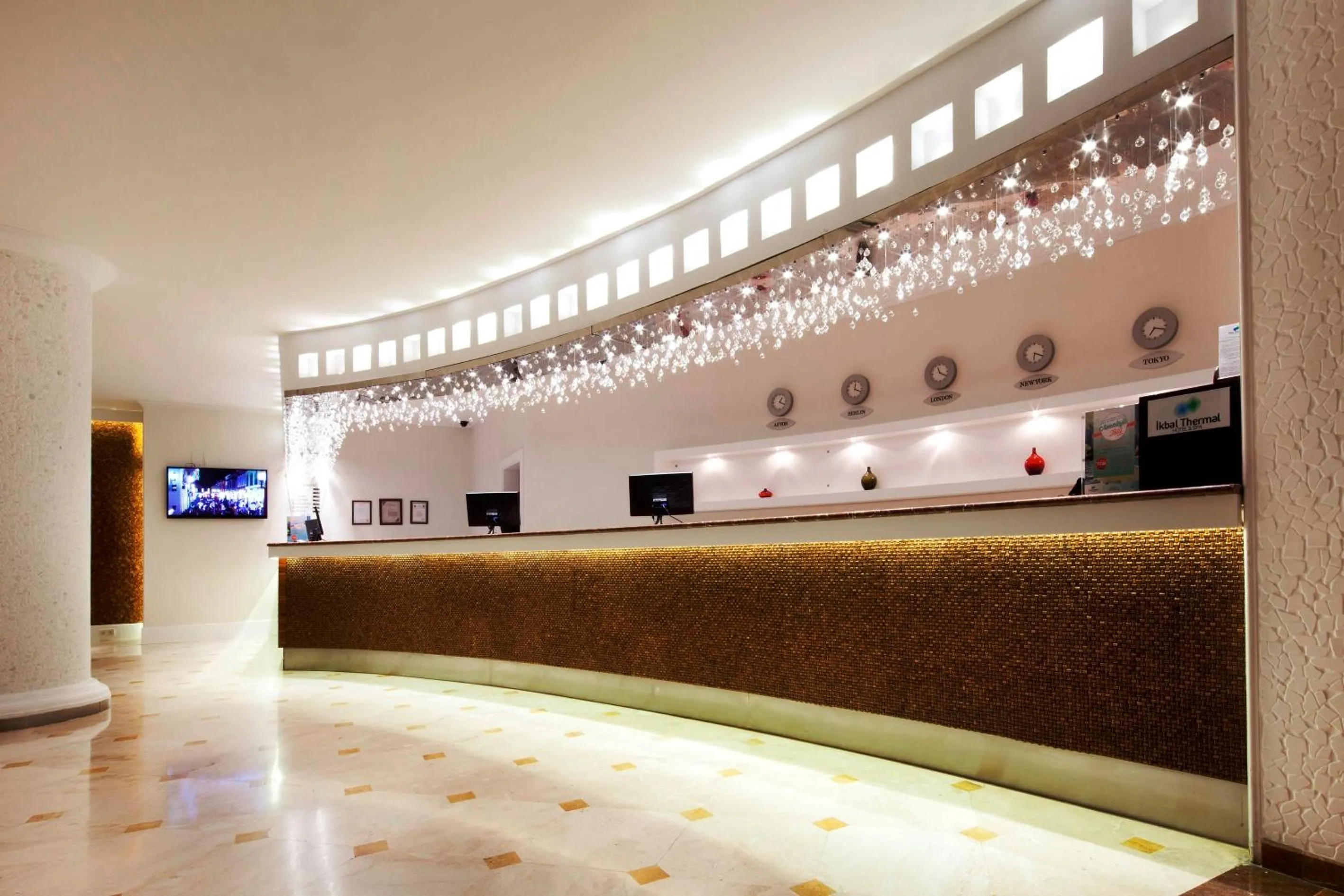 Lobby or reception in Ikbal Thermal Hotel & Spa Afyon