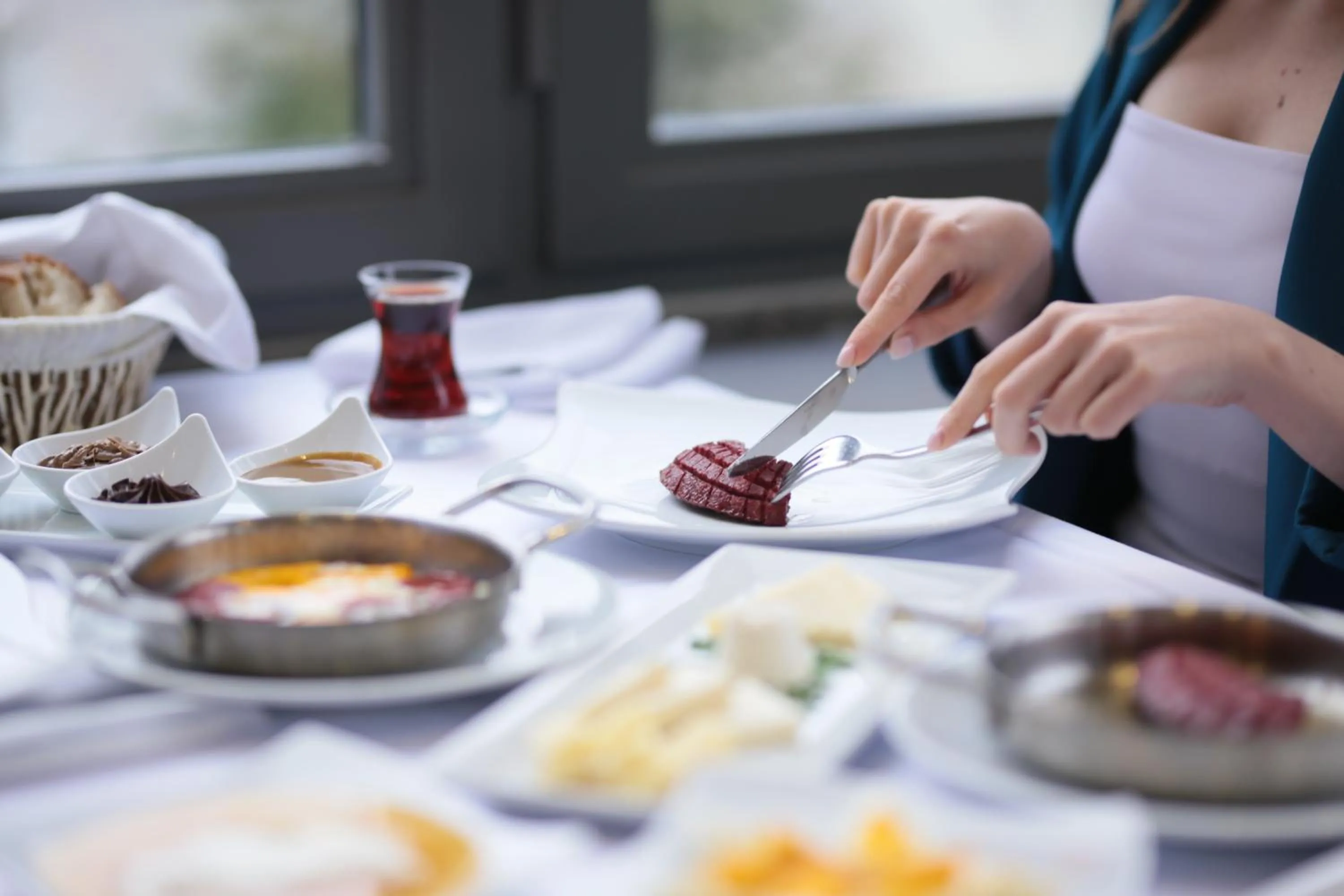 Restaurant/places to eat in Ikbal Thermal Hotel & Spa Afyon