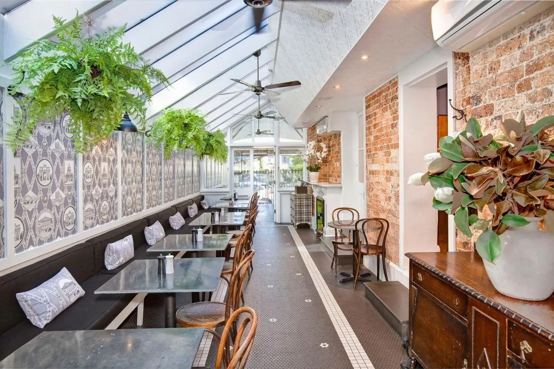 Restaurant/places to eat in The Hughenden Boutique Hotel Restaurant/places to eat in The Hughenden Boutique Hotel