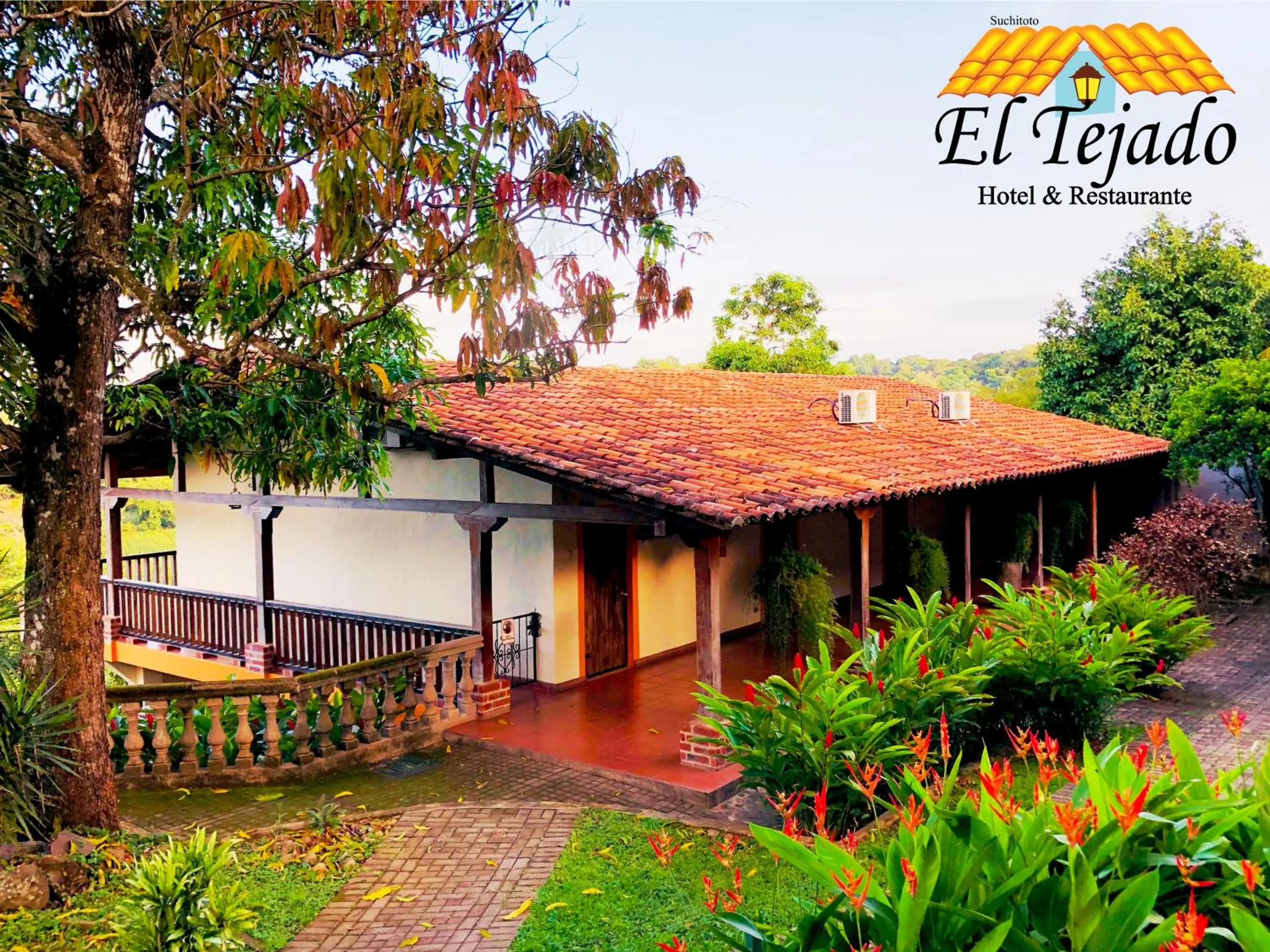 Property building in El Tejado