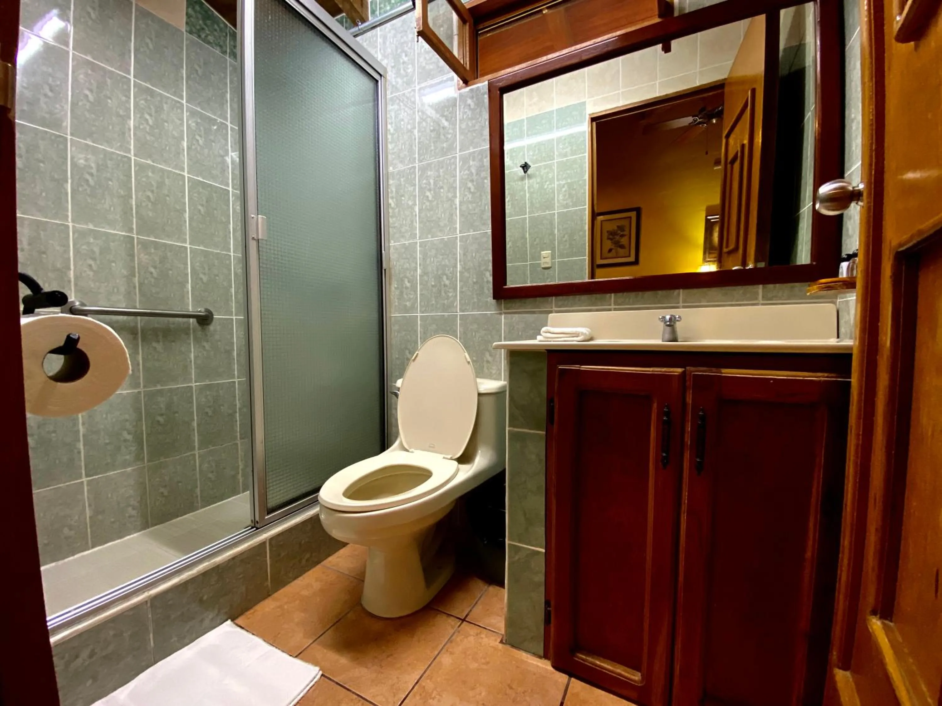 Shower in El Tejado