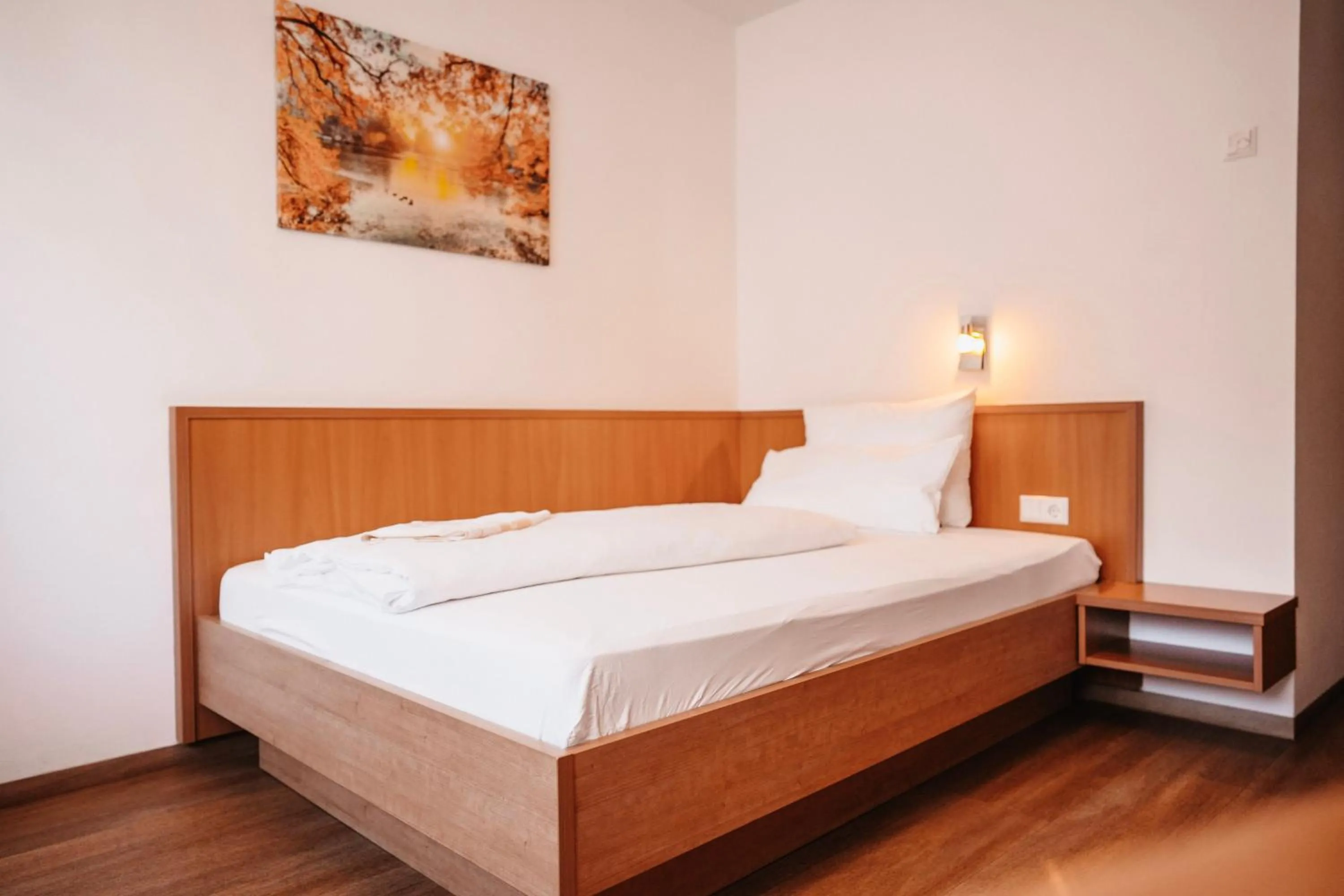 Bed in Hotel & Restaurant Goldener Pflug